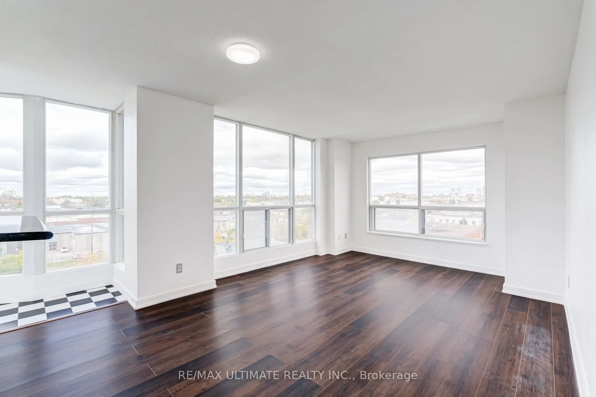 1470 Midland Avenue #601