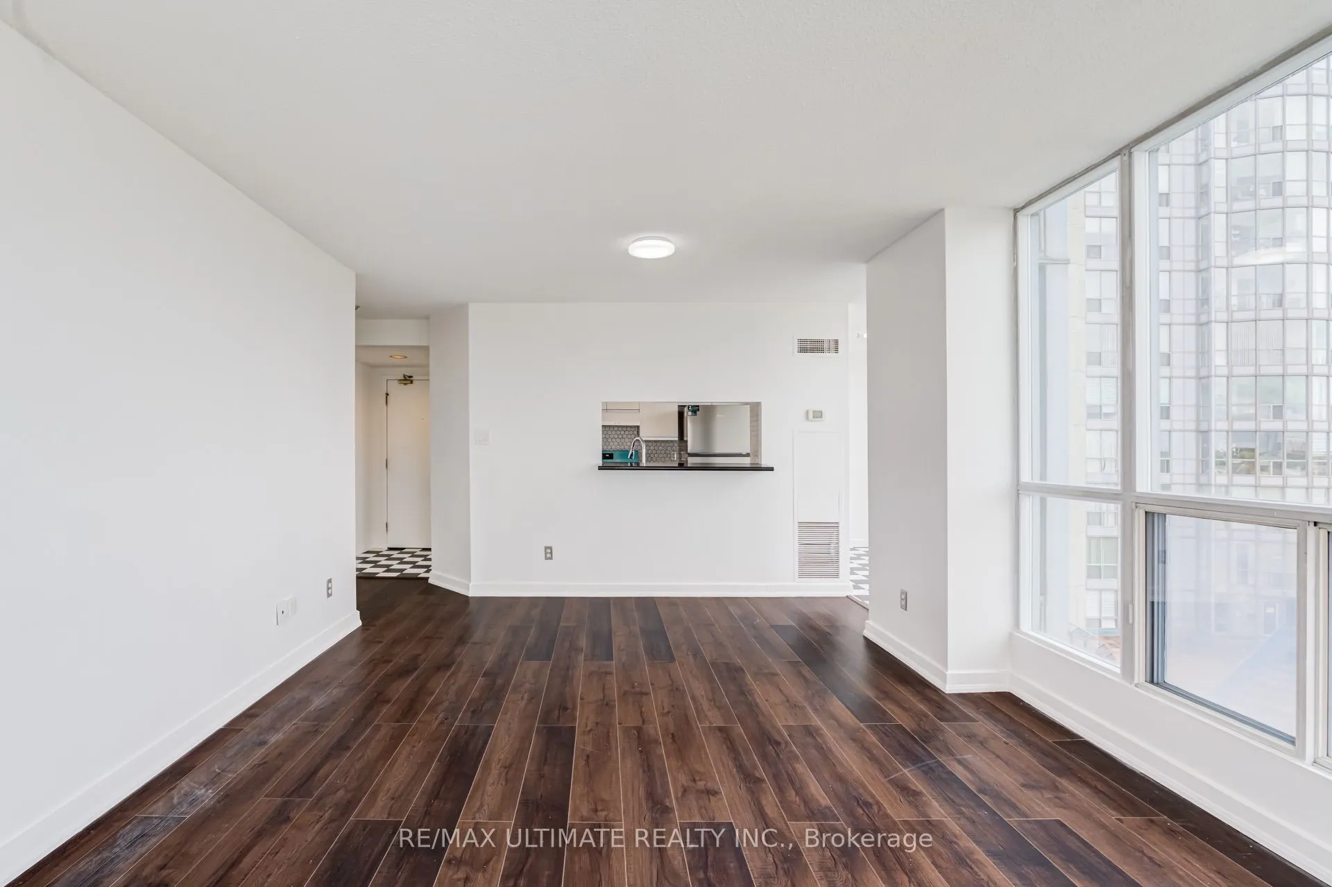 1470 Midland Avenue #601