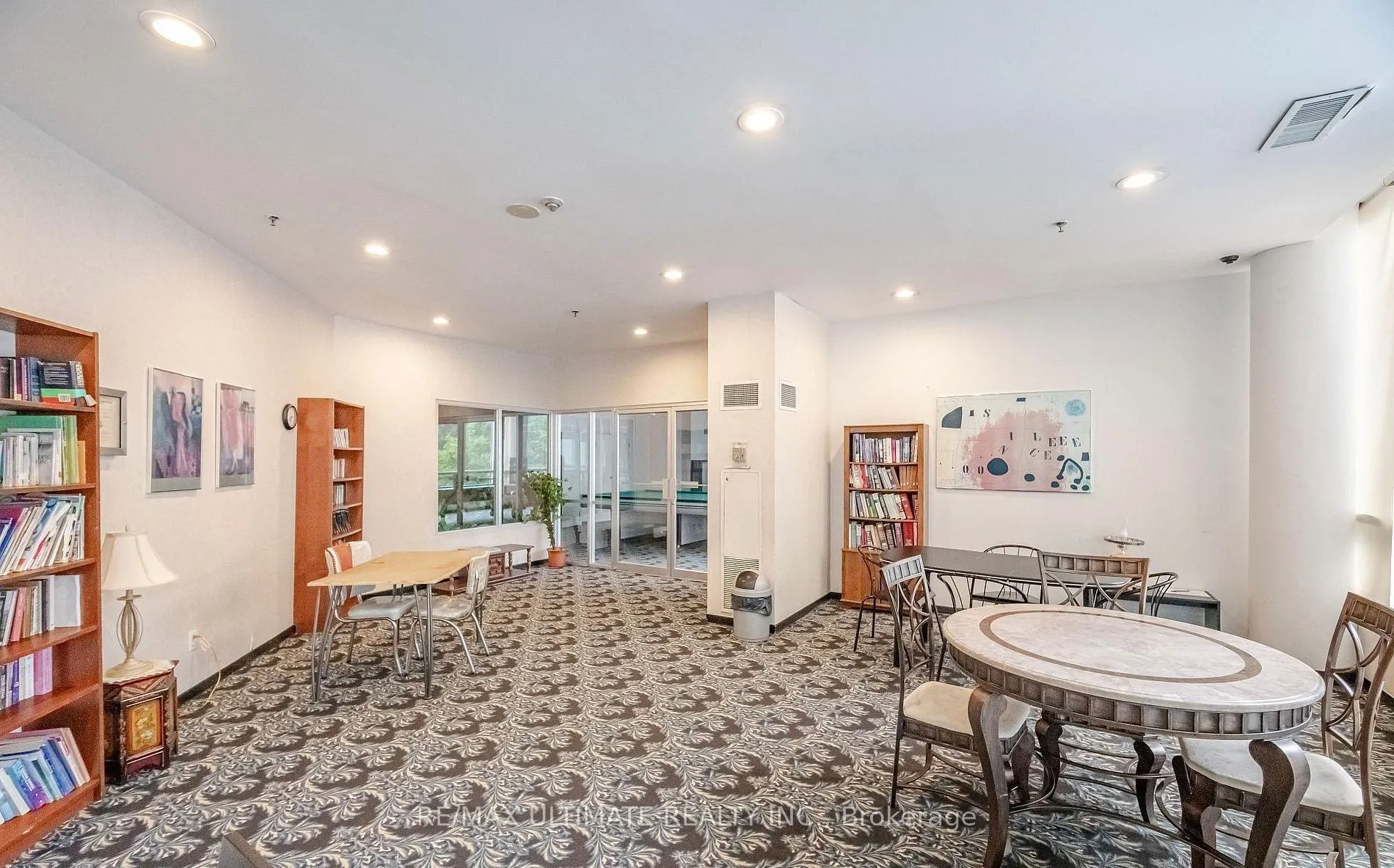 1470 Midland Avenue #601