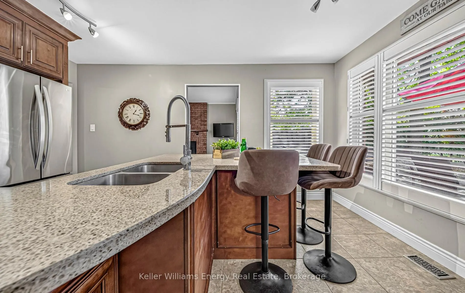1398 Manitou Drive