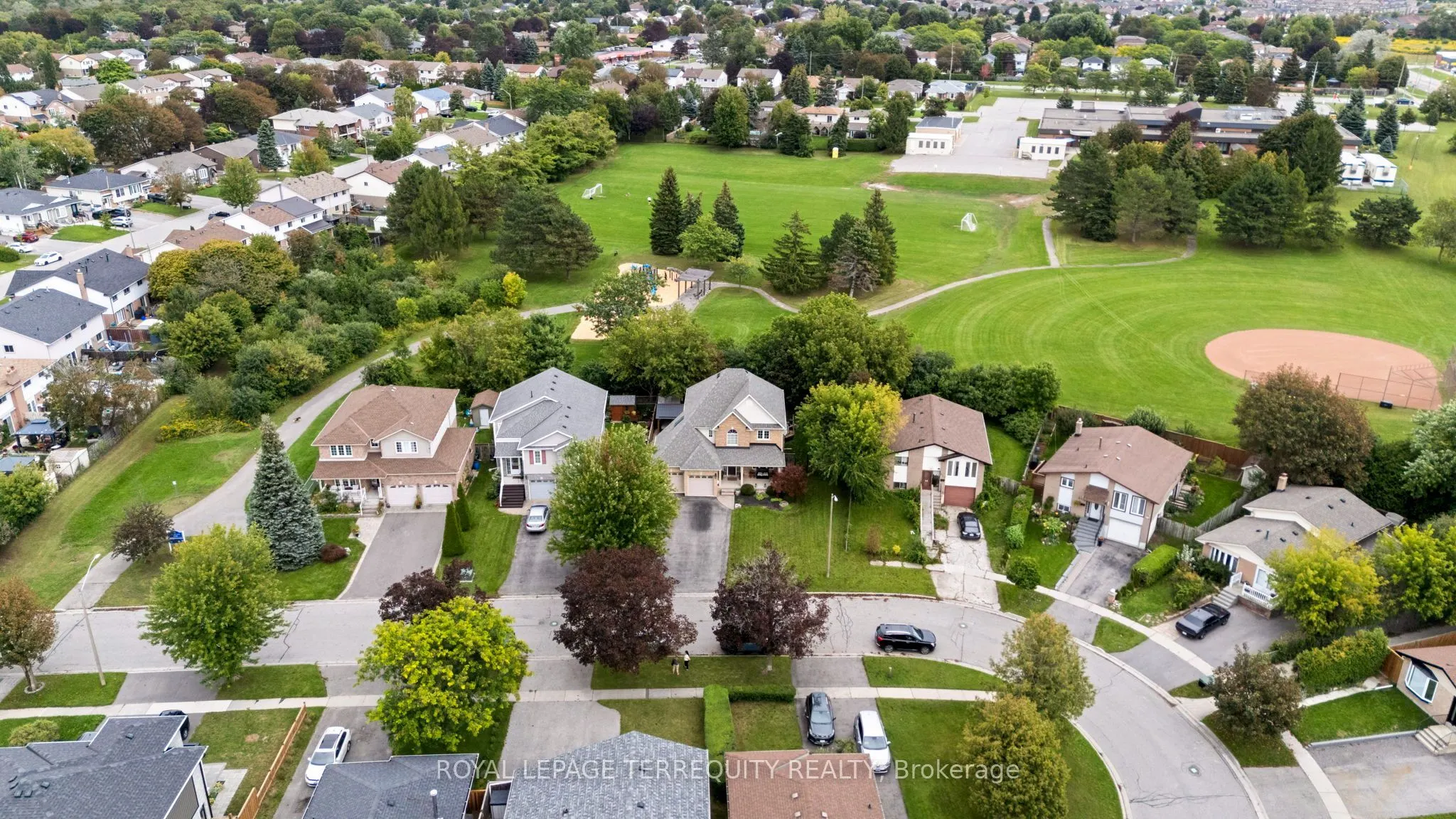 611 Capilano Crescent