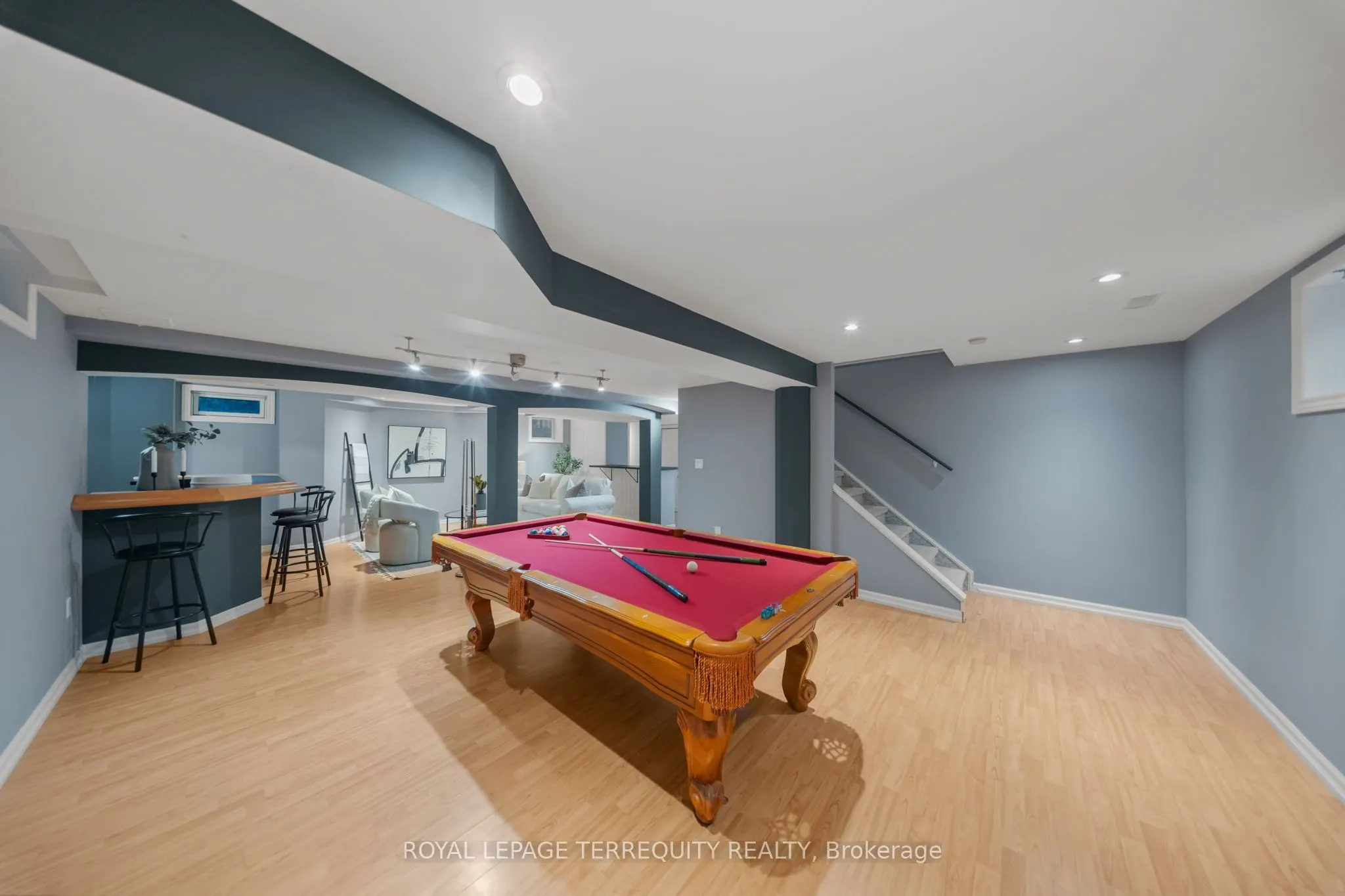 611 Capilano Crescent