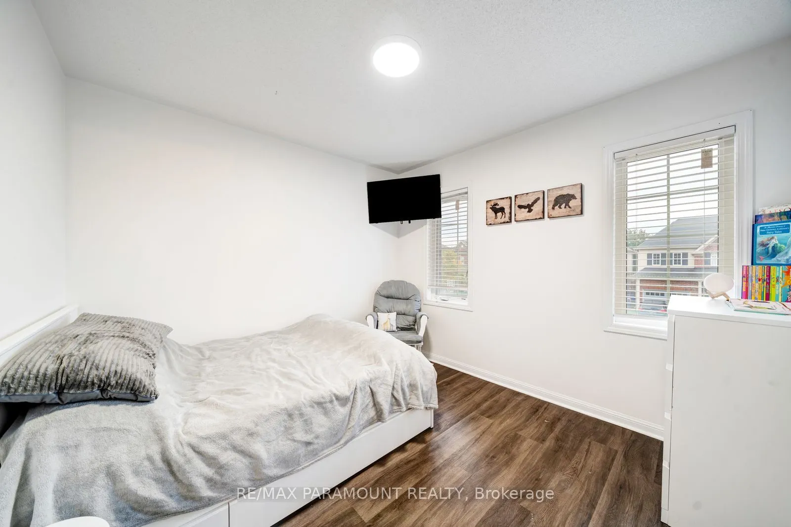 54 Sidney Rundle Avenue