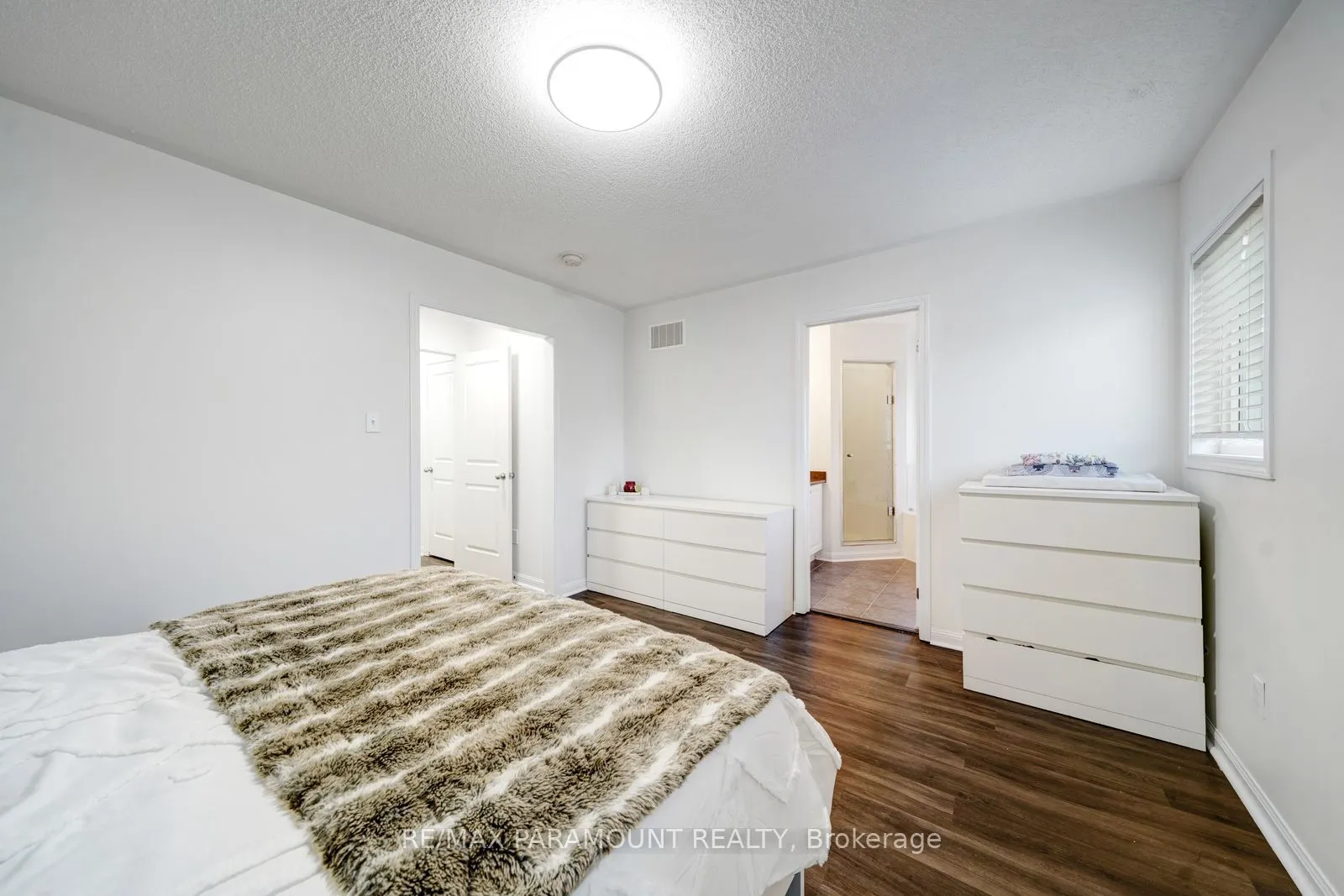54 Sidney Rundle Avenue