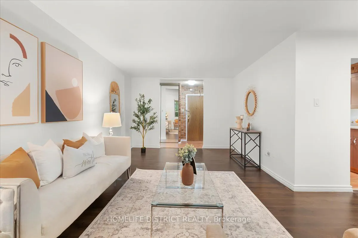 3420 Eglinton Avenue E #404