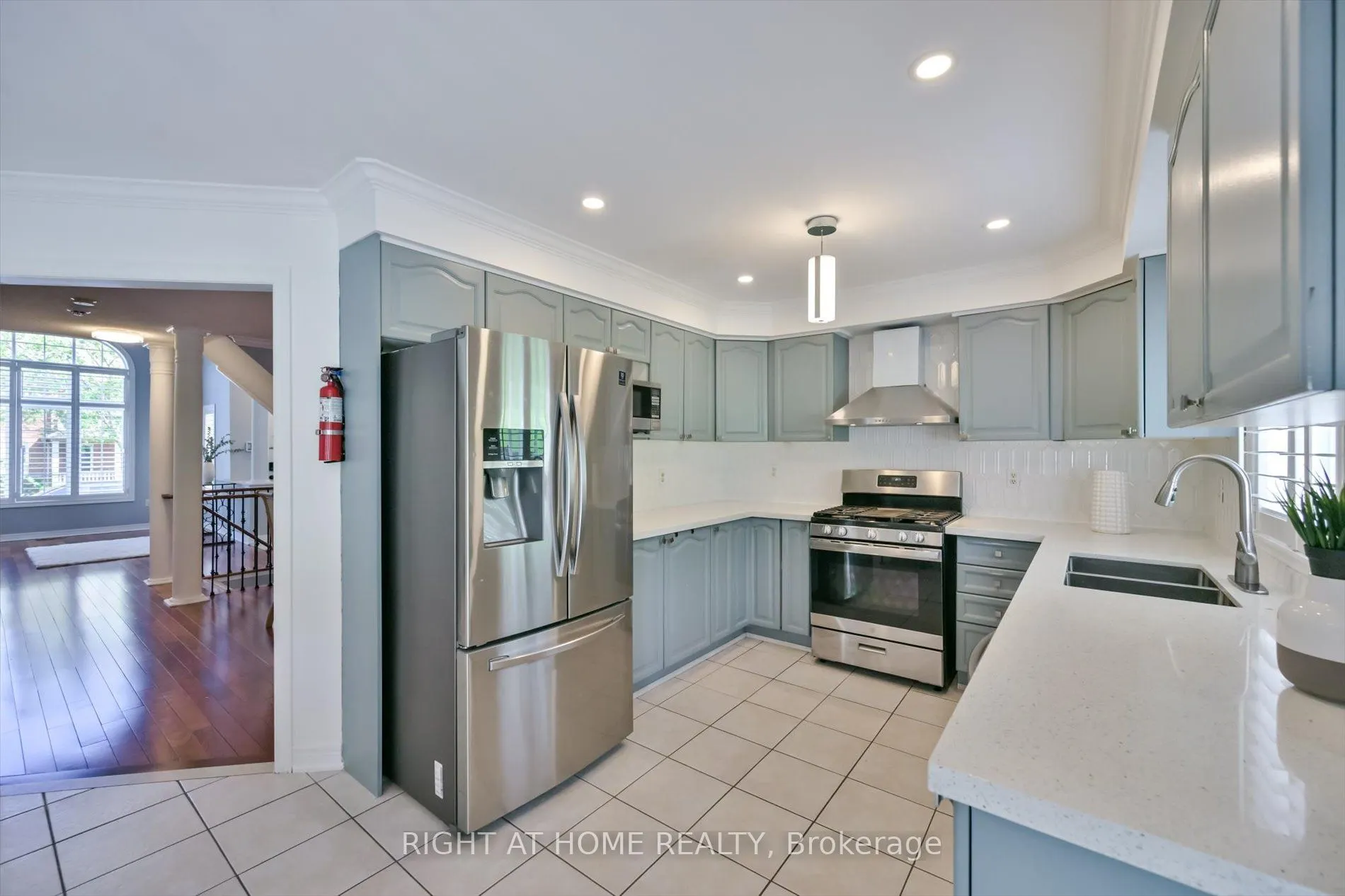 57 Hopkinson Crescent