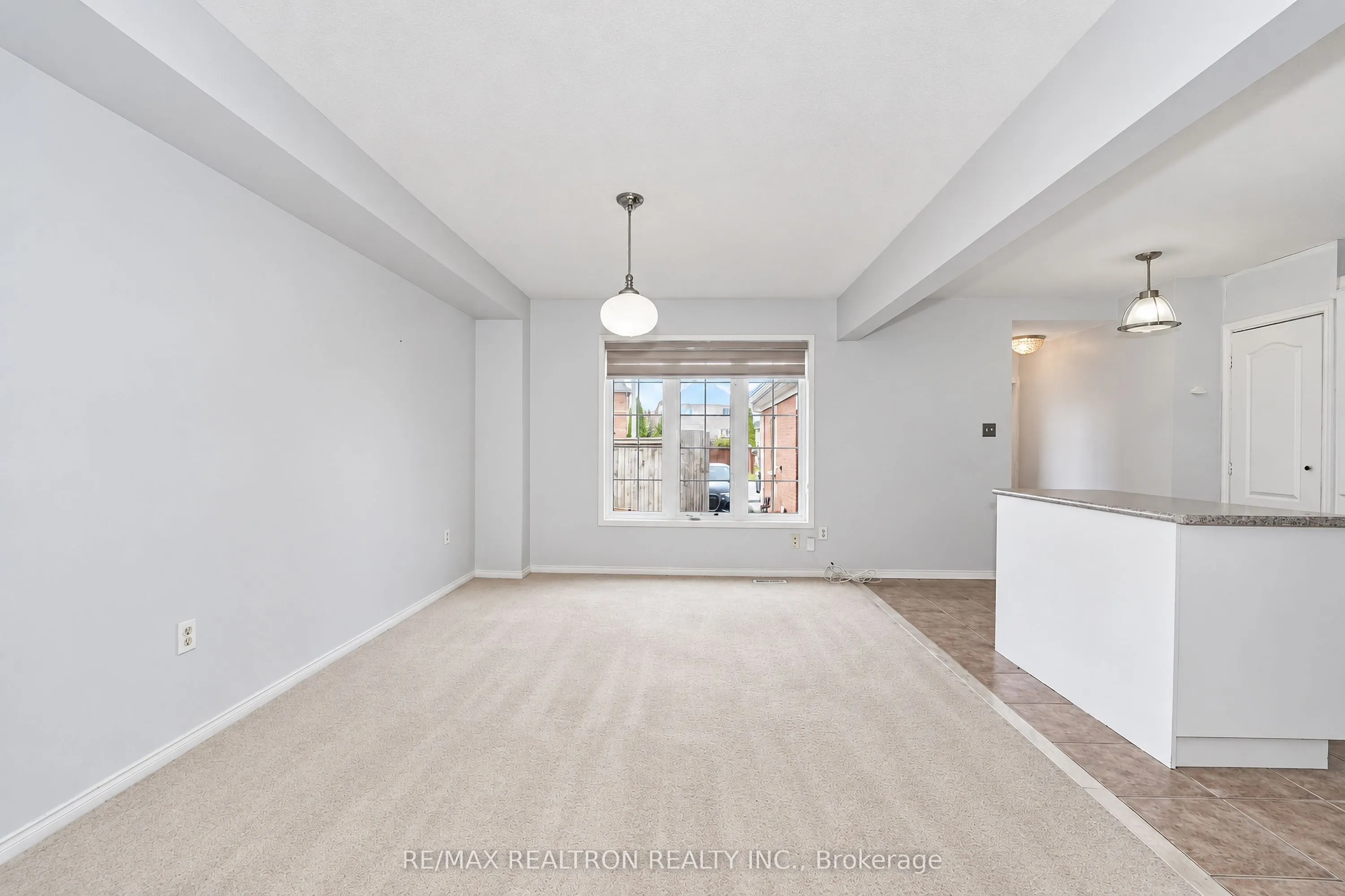 90 Williamson Drive E