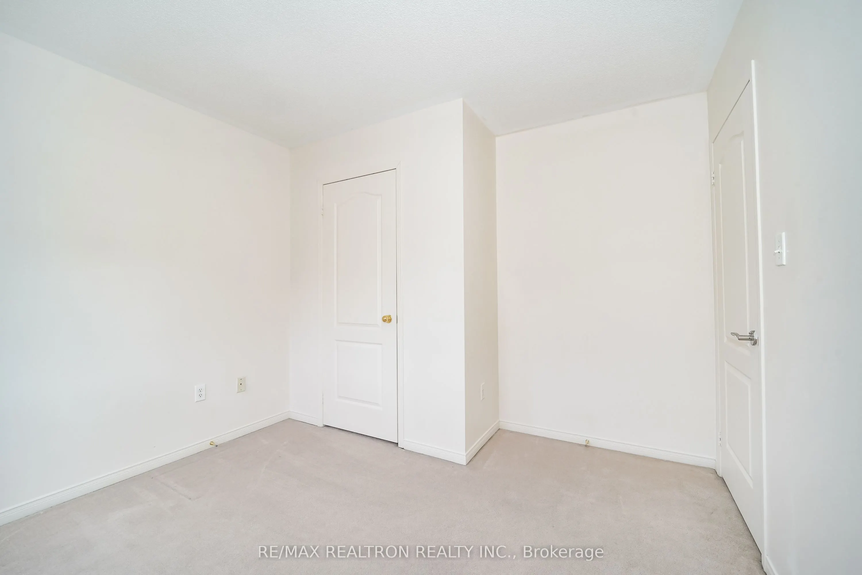 90 Williamson Drive E