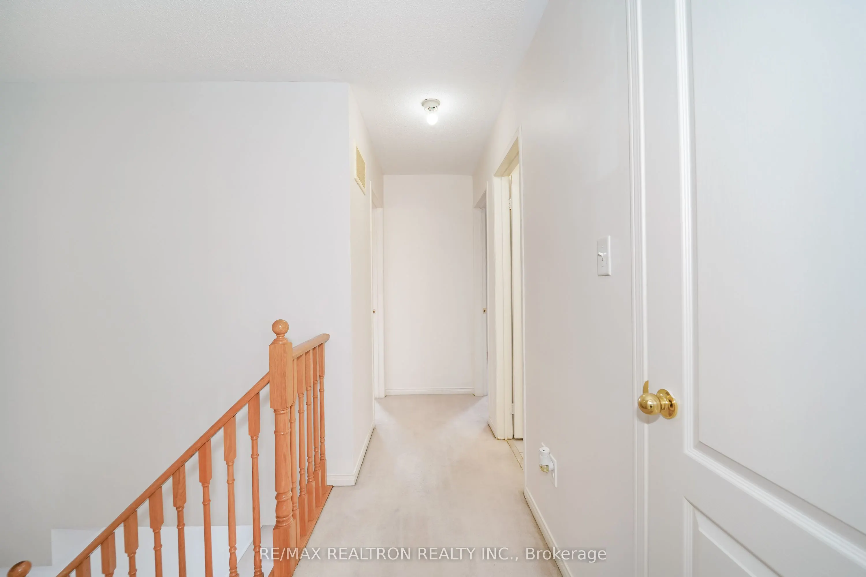 90 Williamson Drive E
