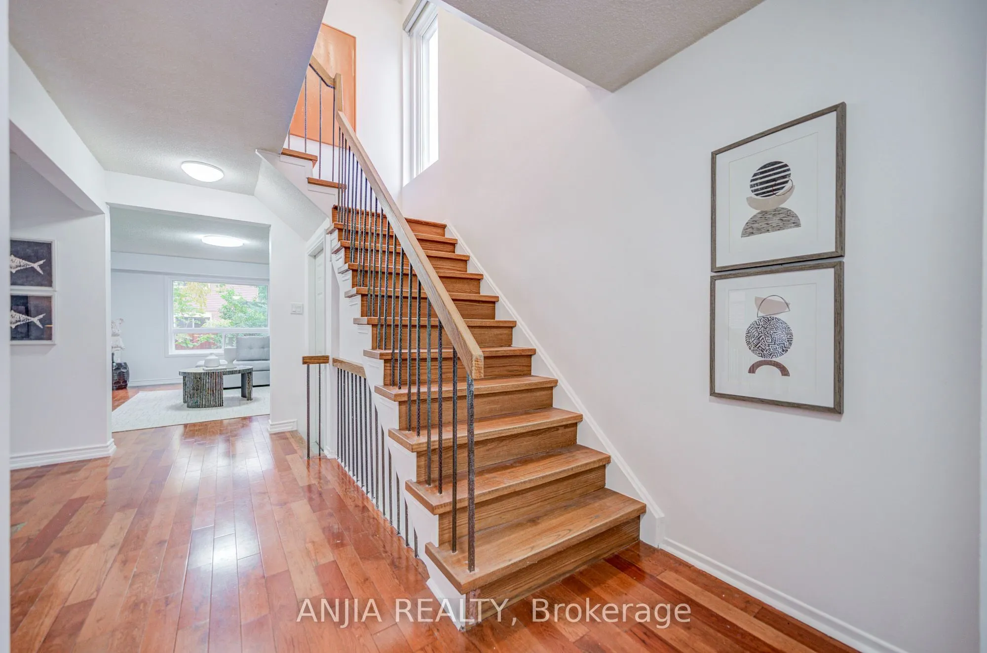 3 Mossbrook Crescent