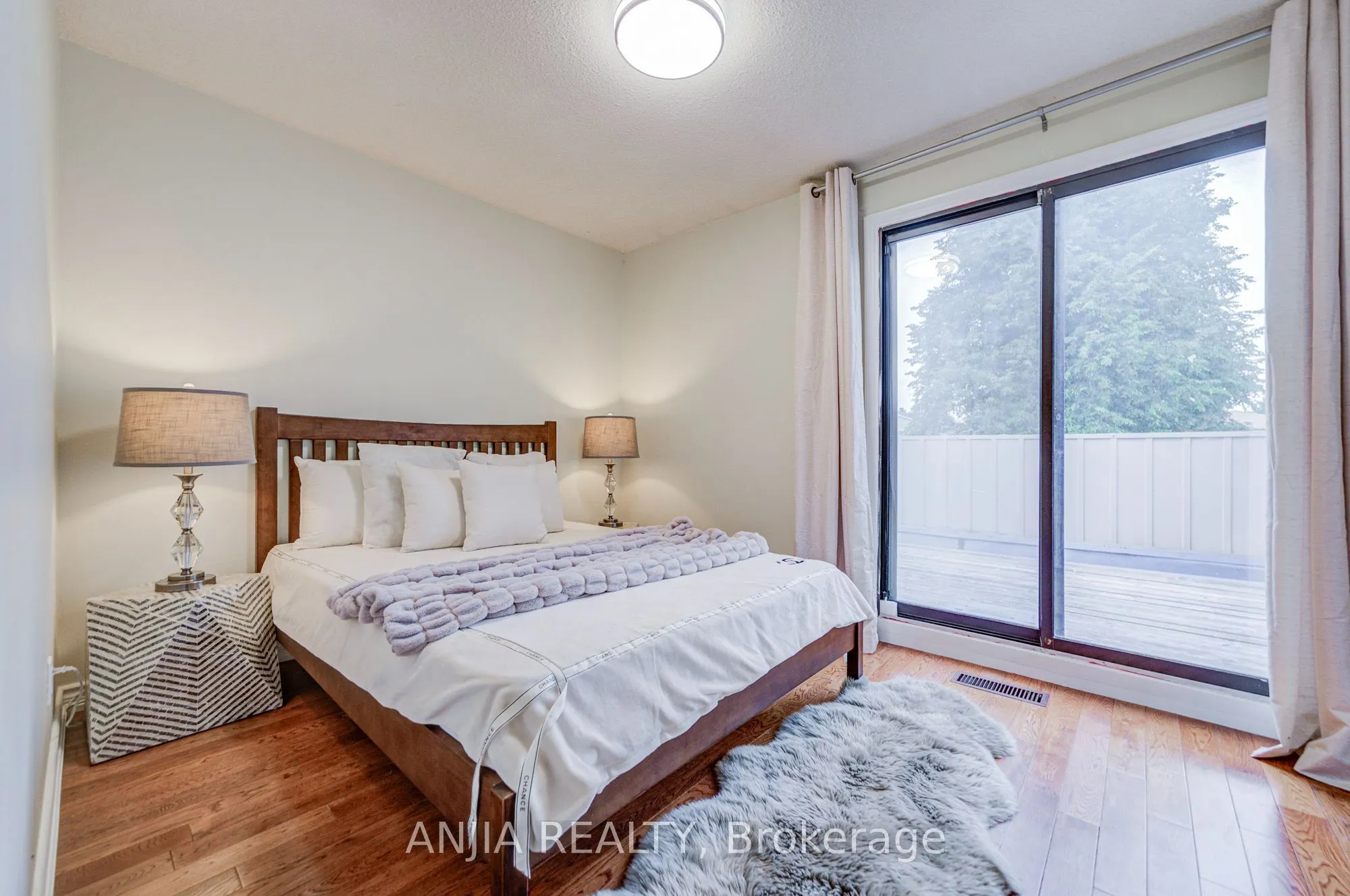 3 Mossbrook Crescent