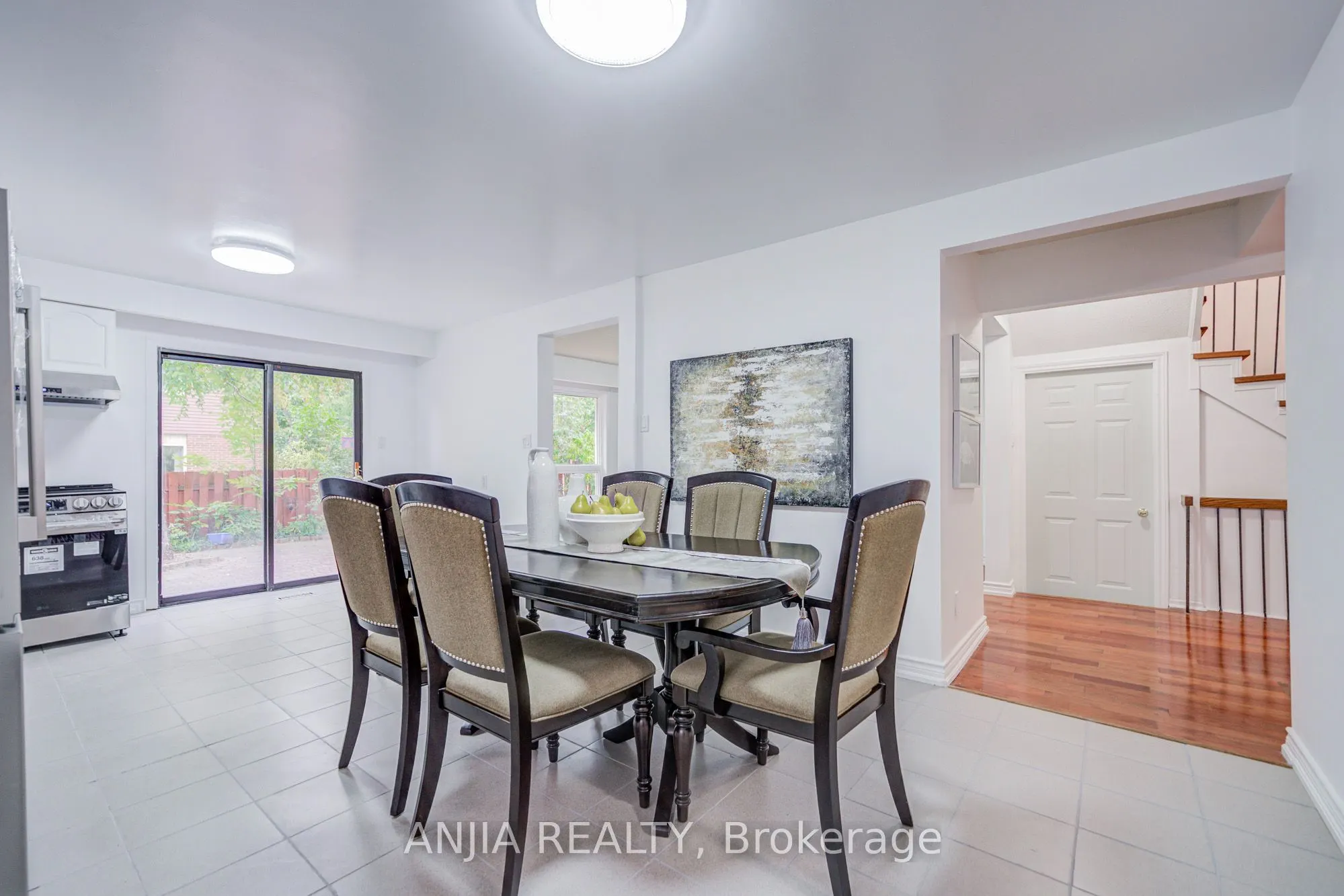 3 Mossbrook Crescent
