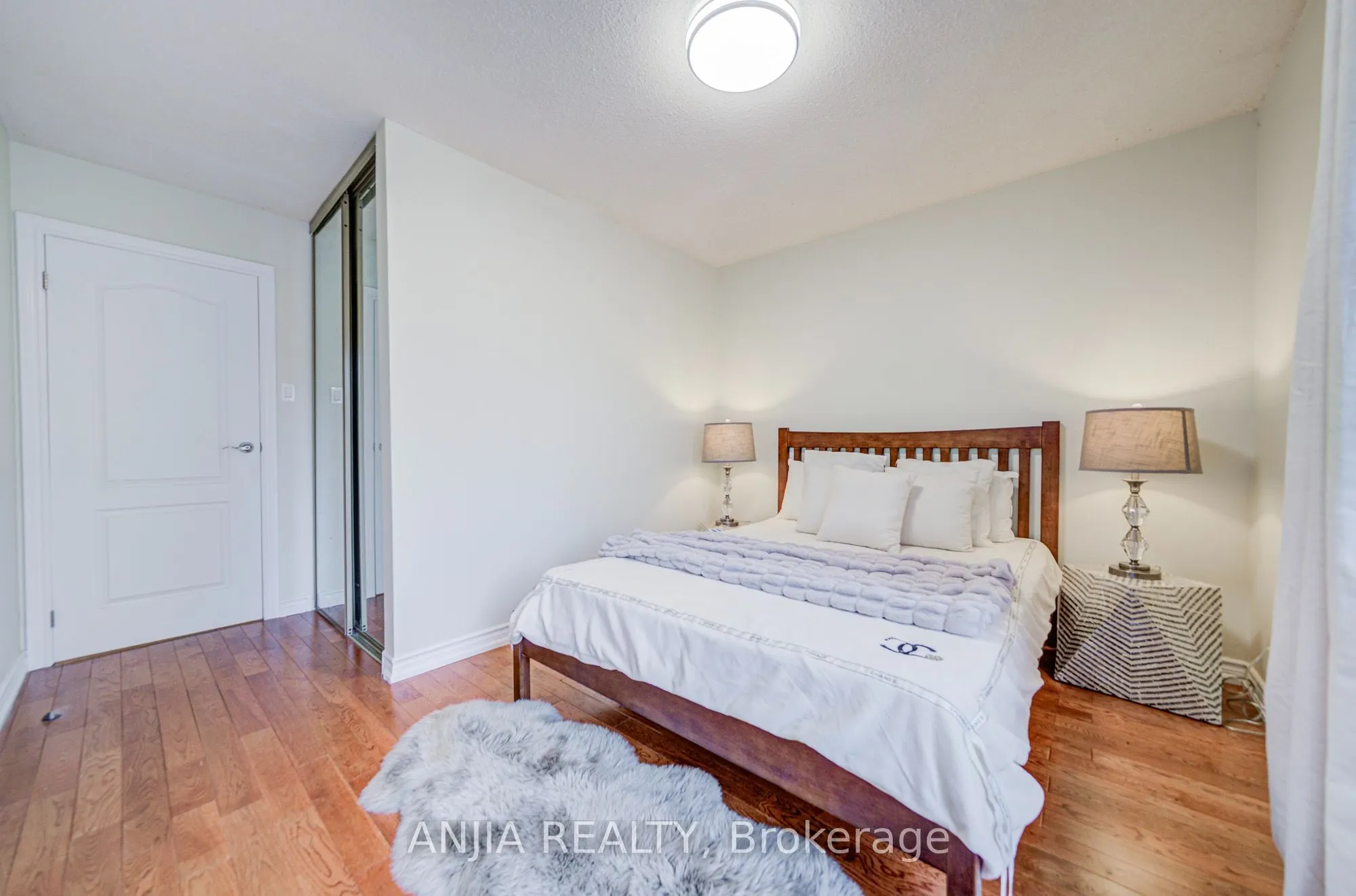 3 Mossbrook Crescent