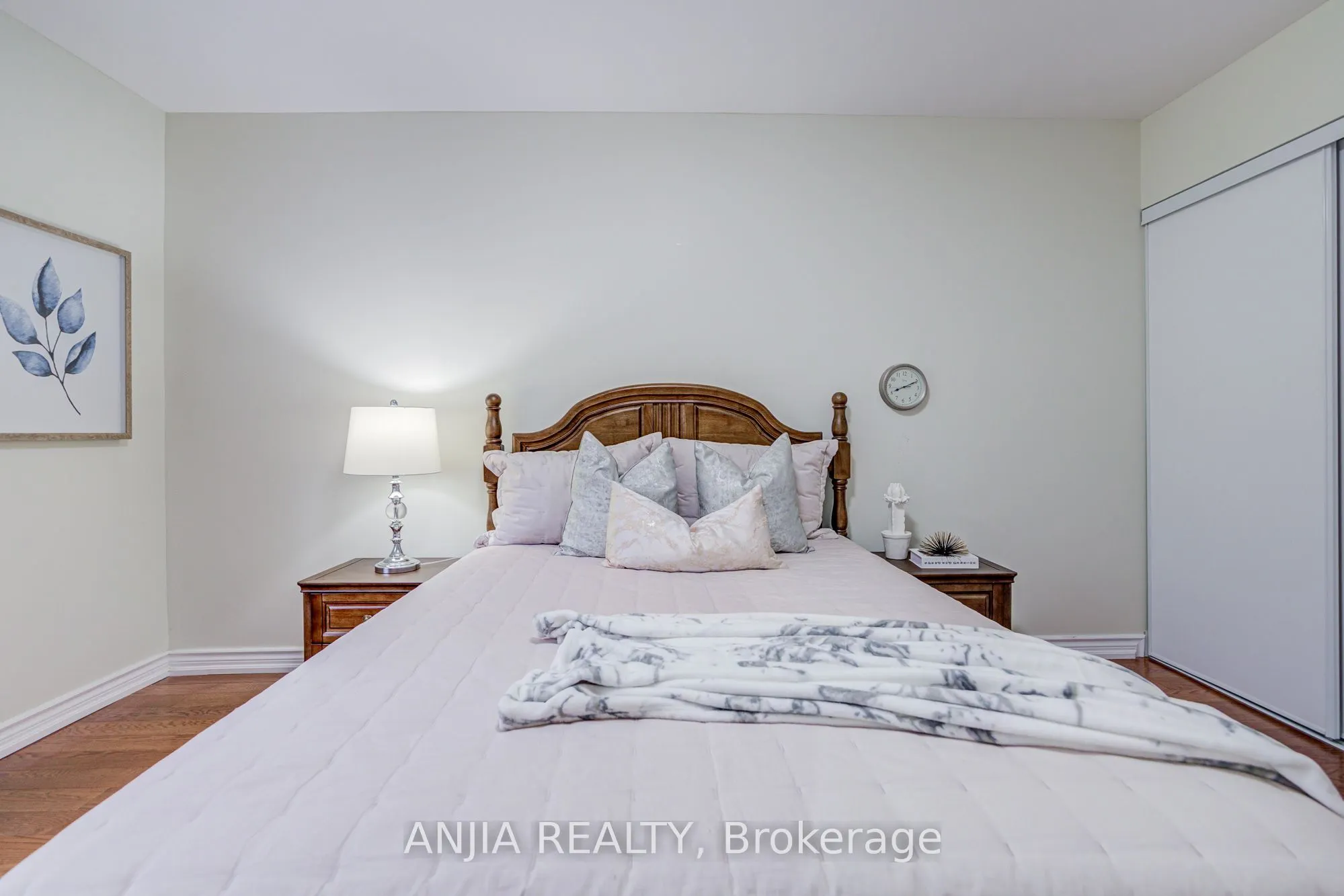 3 Mossbrook Crescent