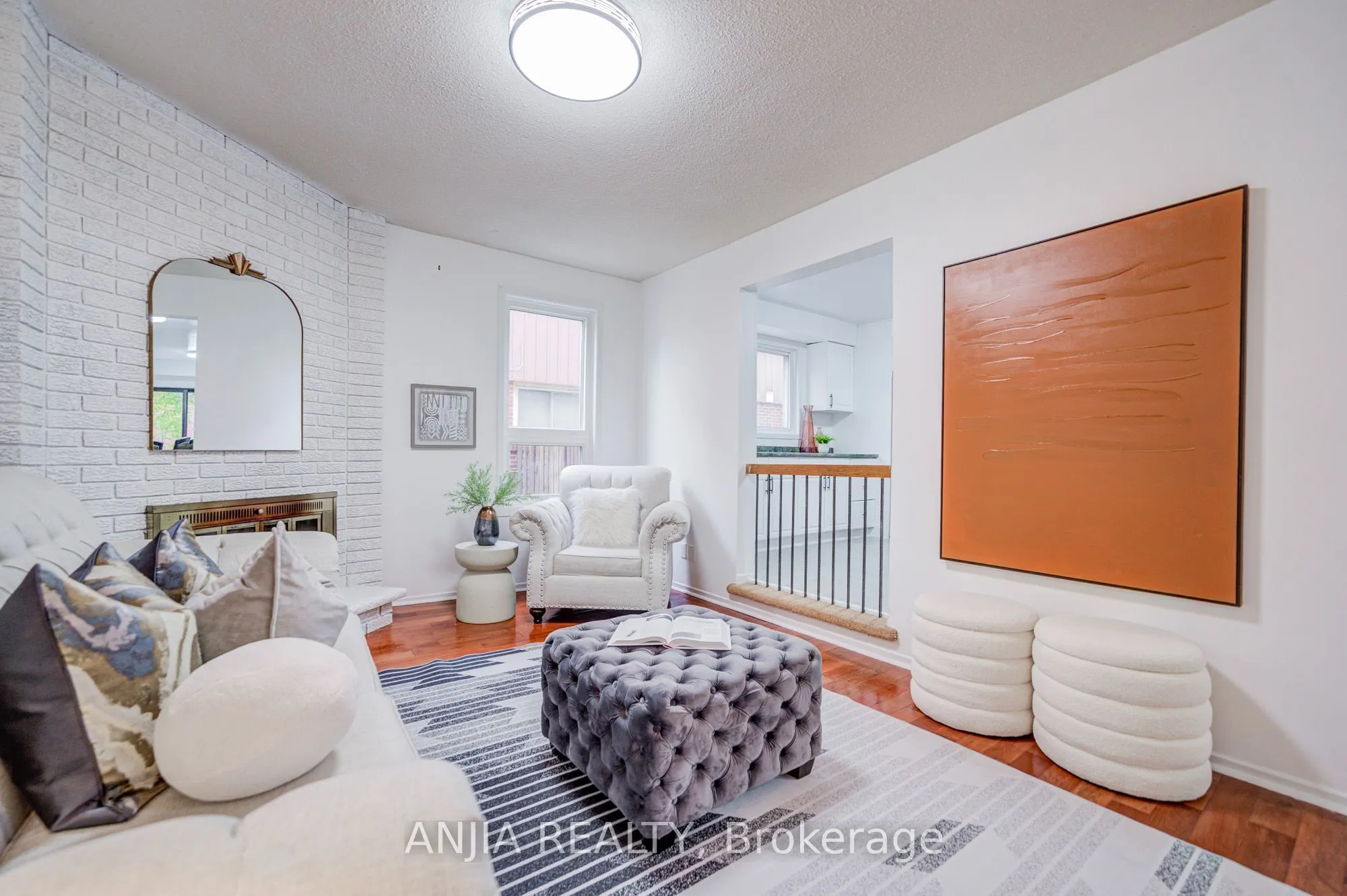 3 Mossbrook Crescent