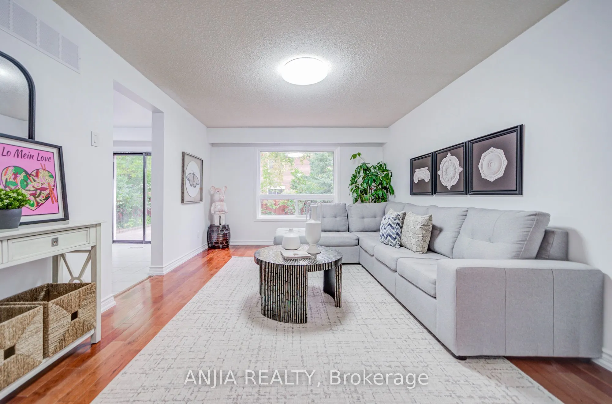 3 Mossbrook Crescent