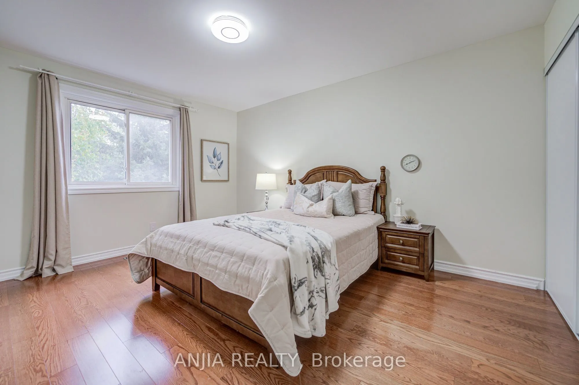 3 Mossbrook Crescent