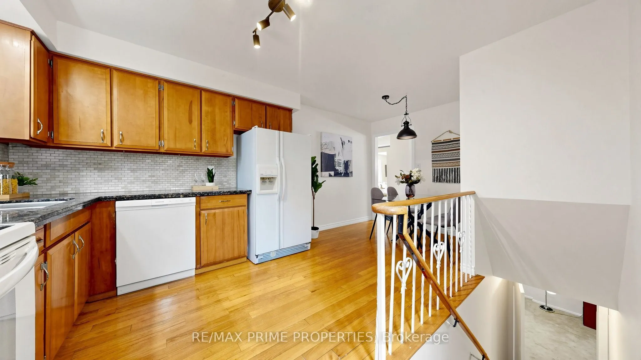 3 Leeswood Crescent E