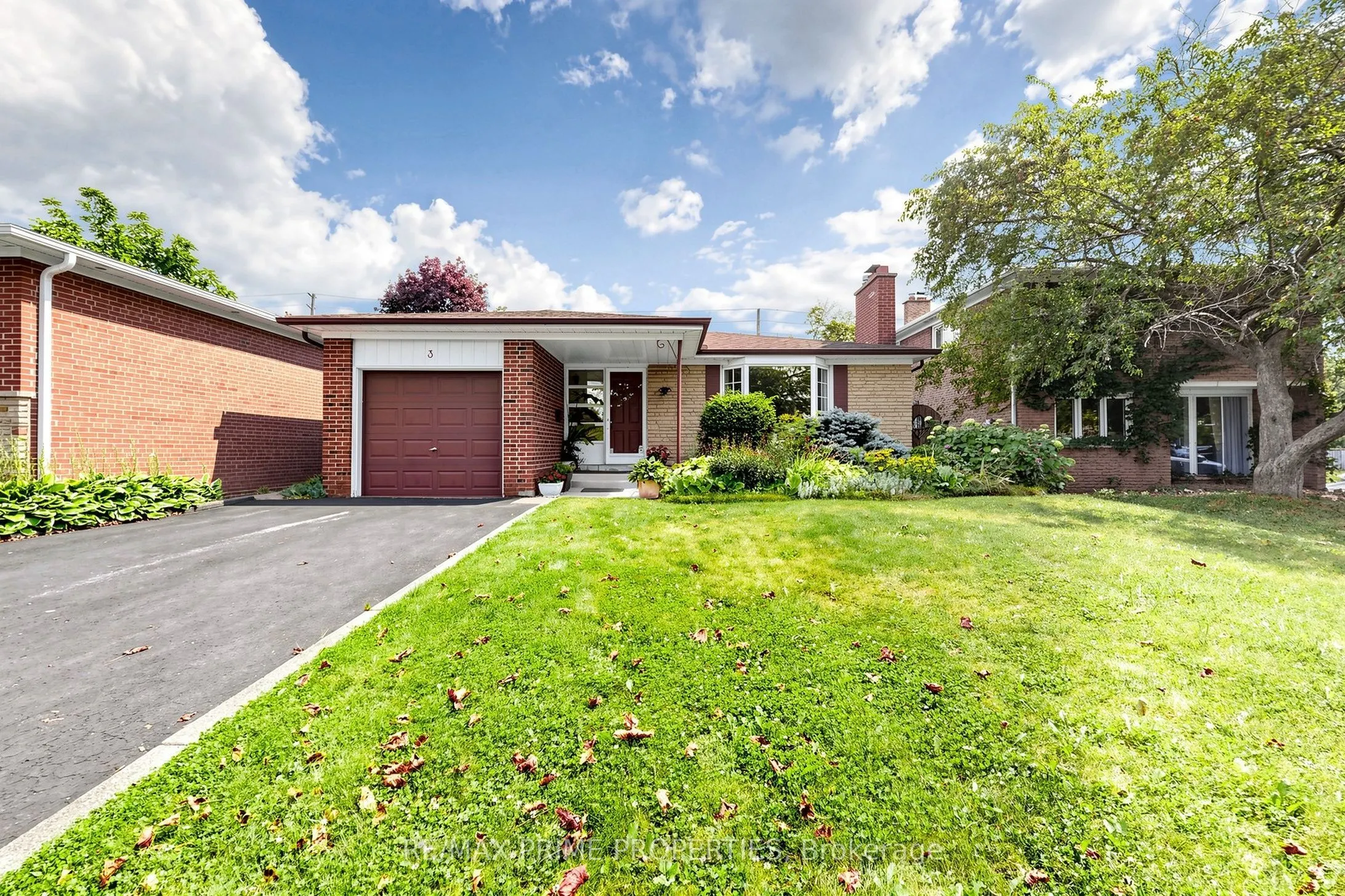 3 Leeswood Crescent E
