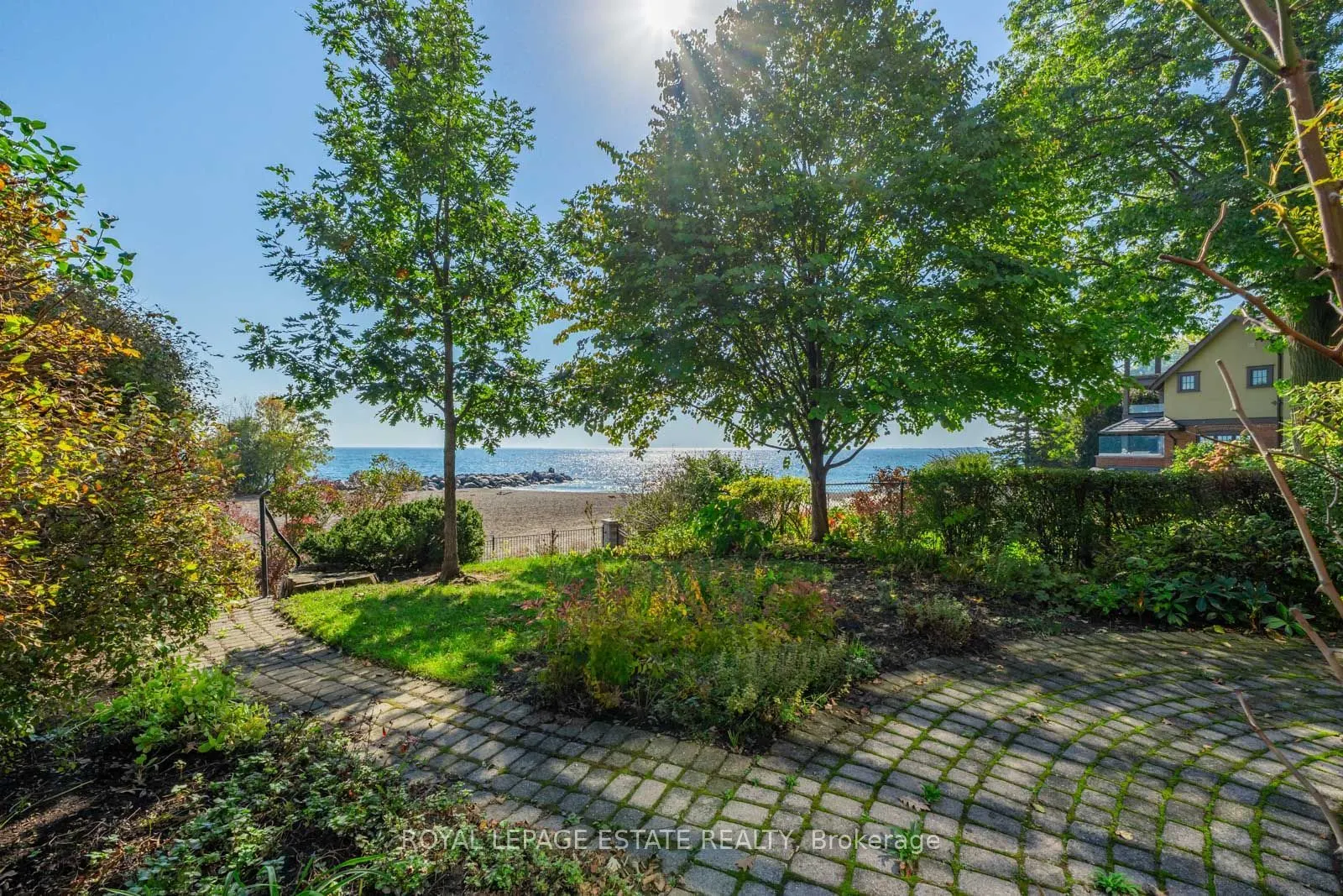 422 Lake Front