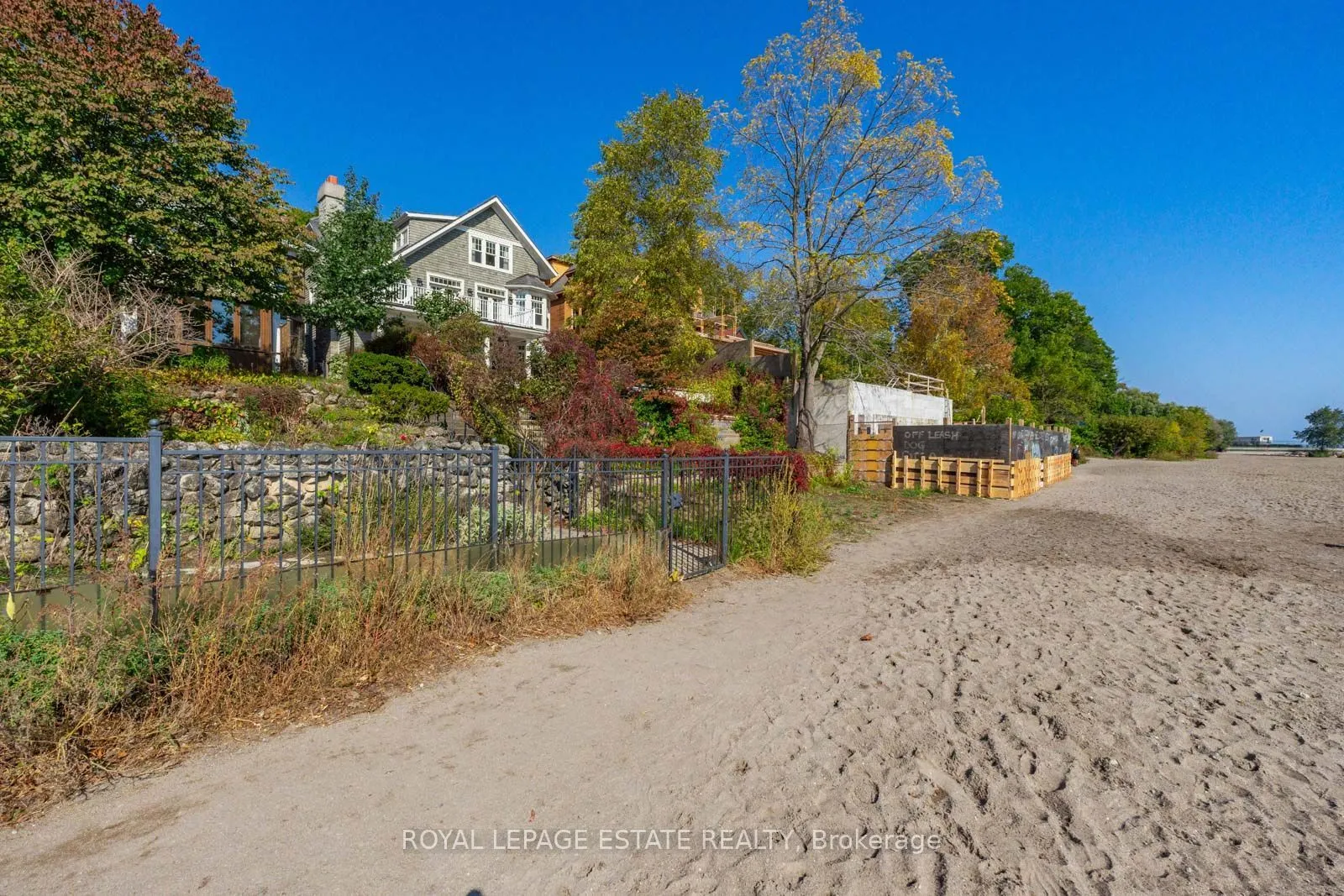 422 Lake Front