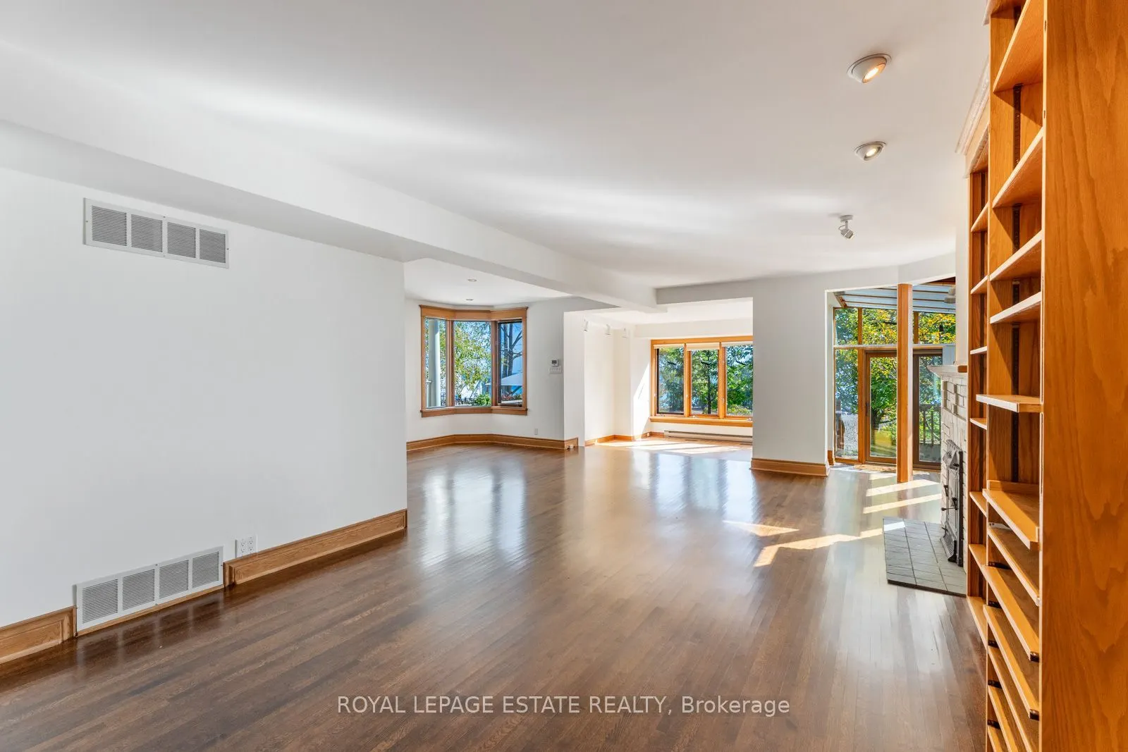 422 Lake Front