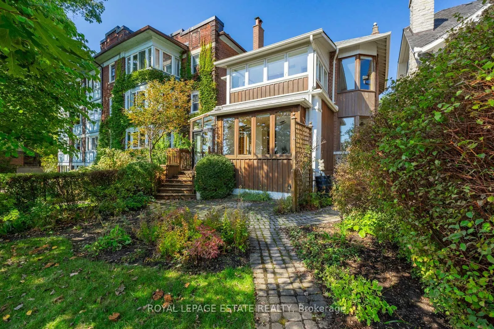 422 Lake Front