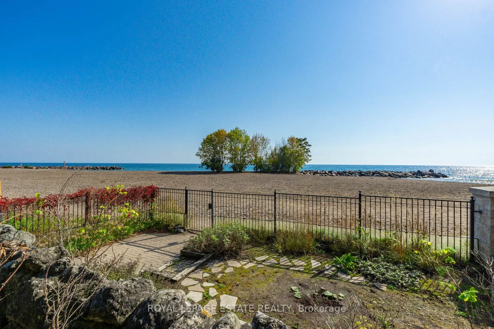 422 Lake Front
