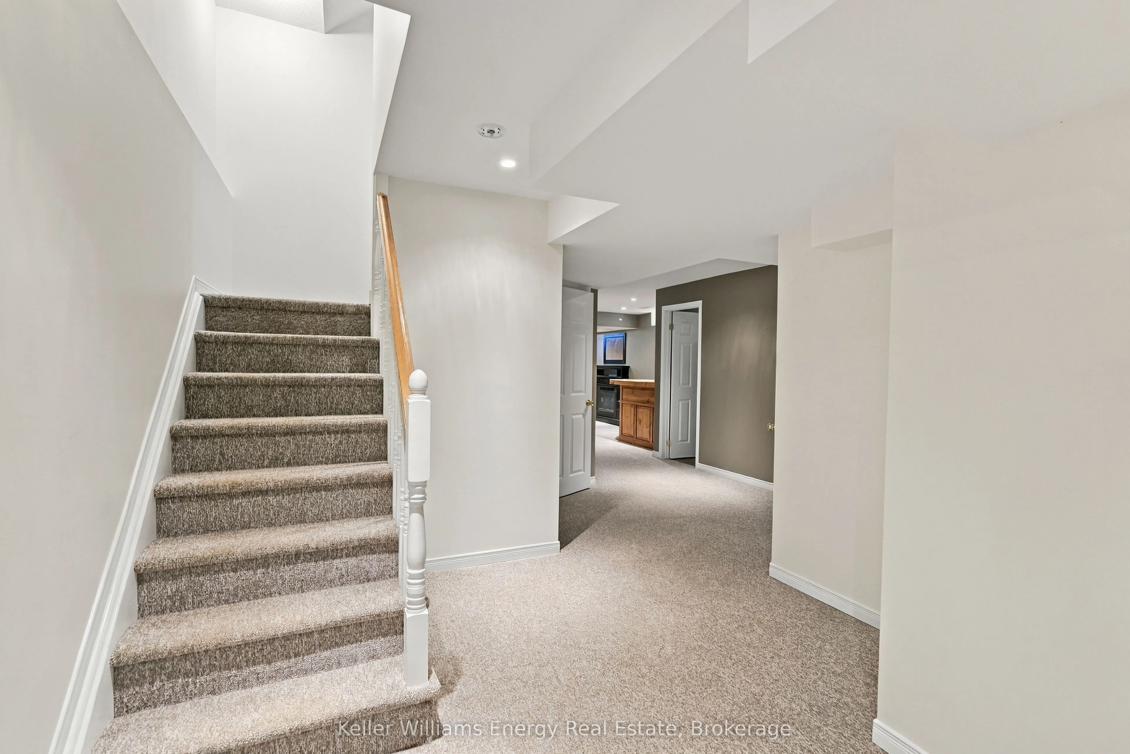 89 Fieldcrest Avenue
