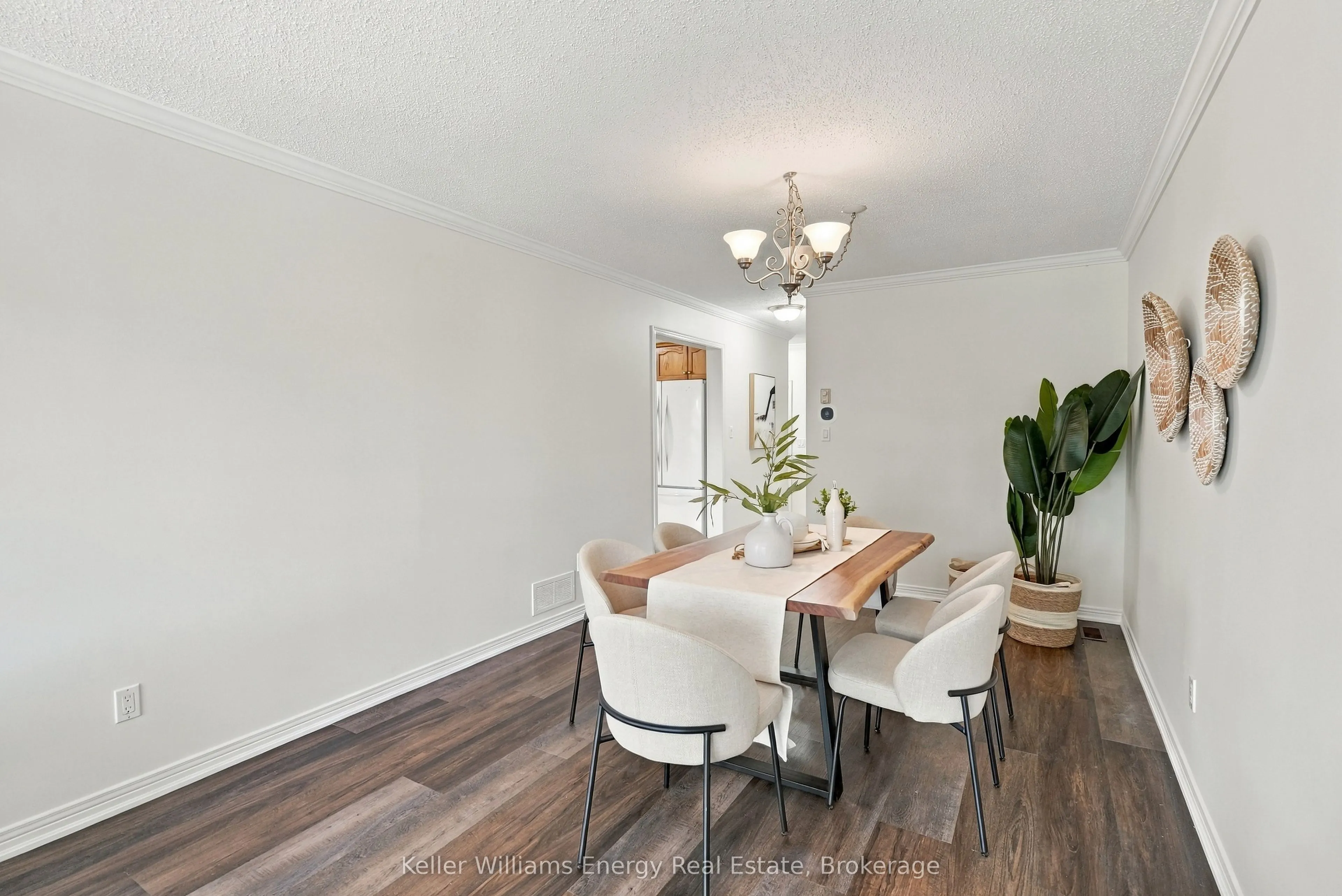 89 Fieldcrest Avenue