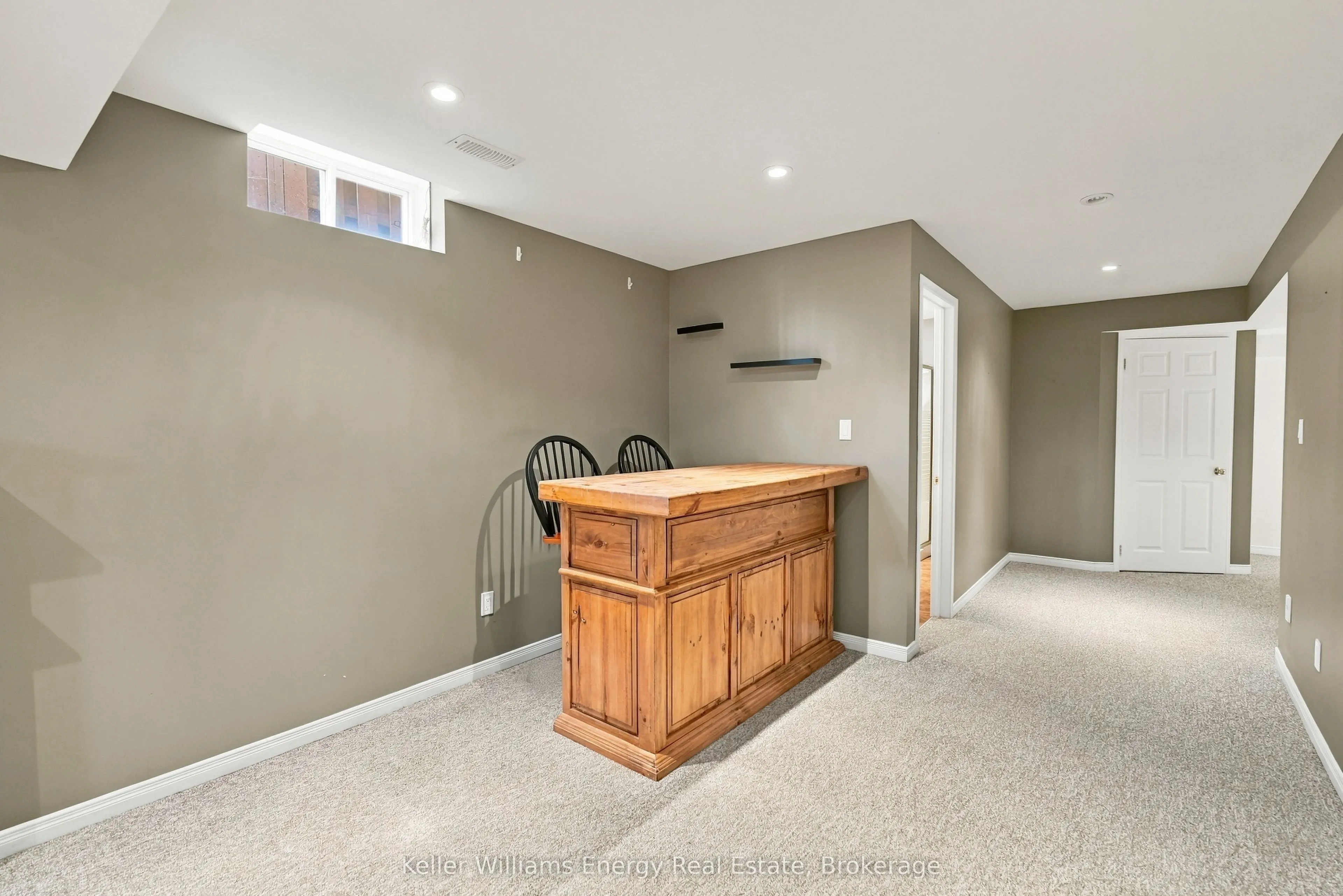 89 Fieldcrest Avenue