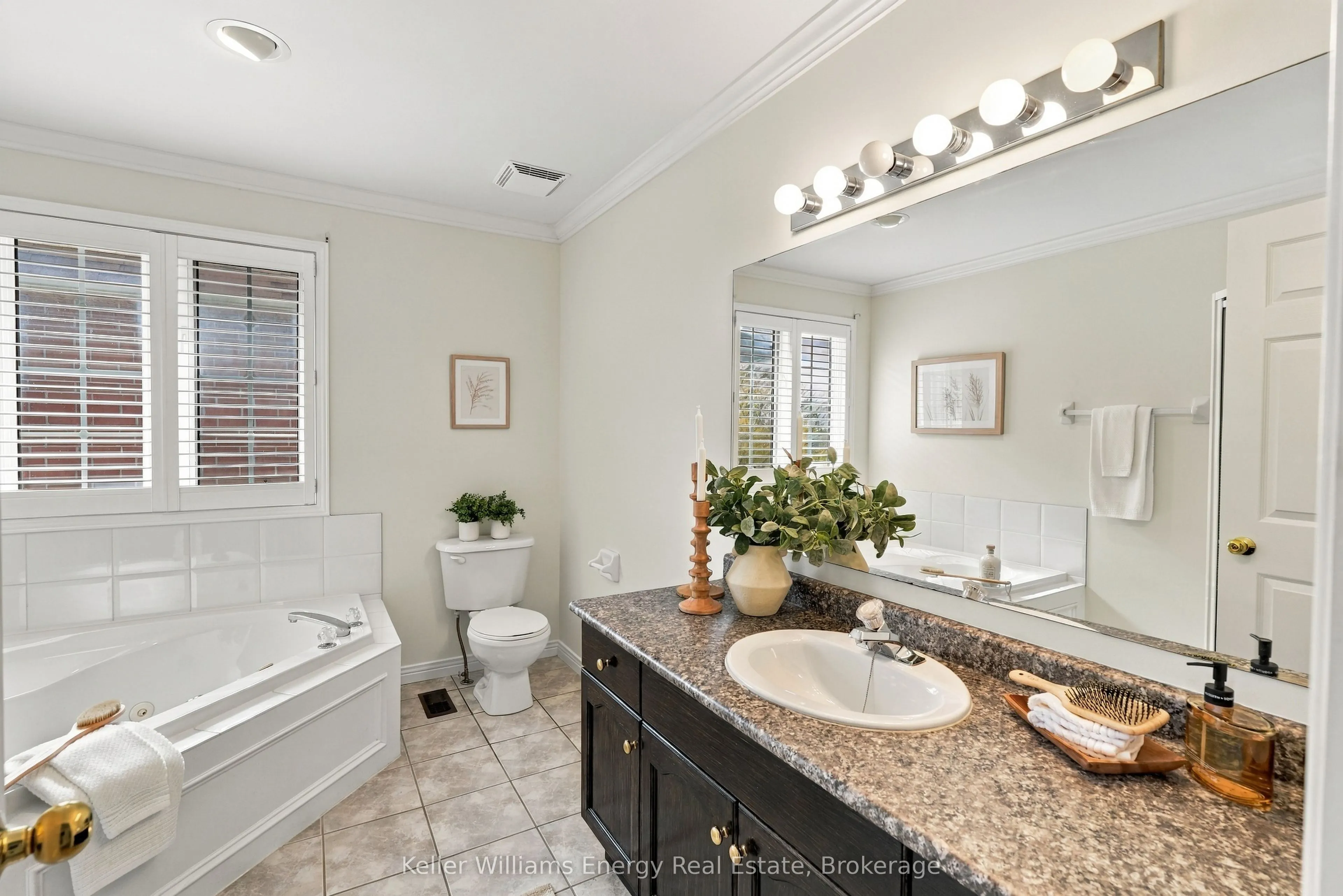 89 Fieldcrest Avenue