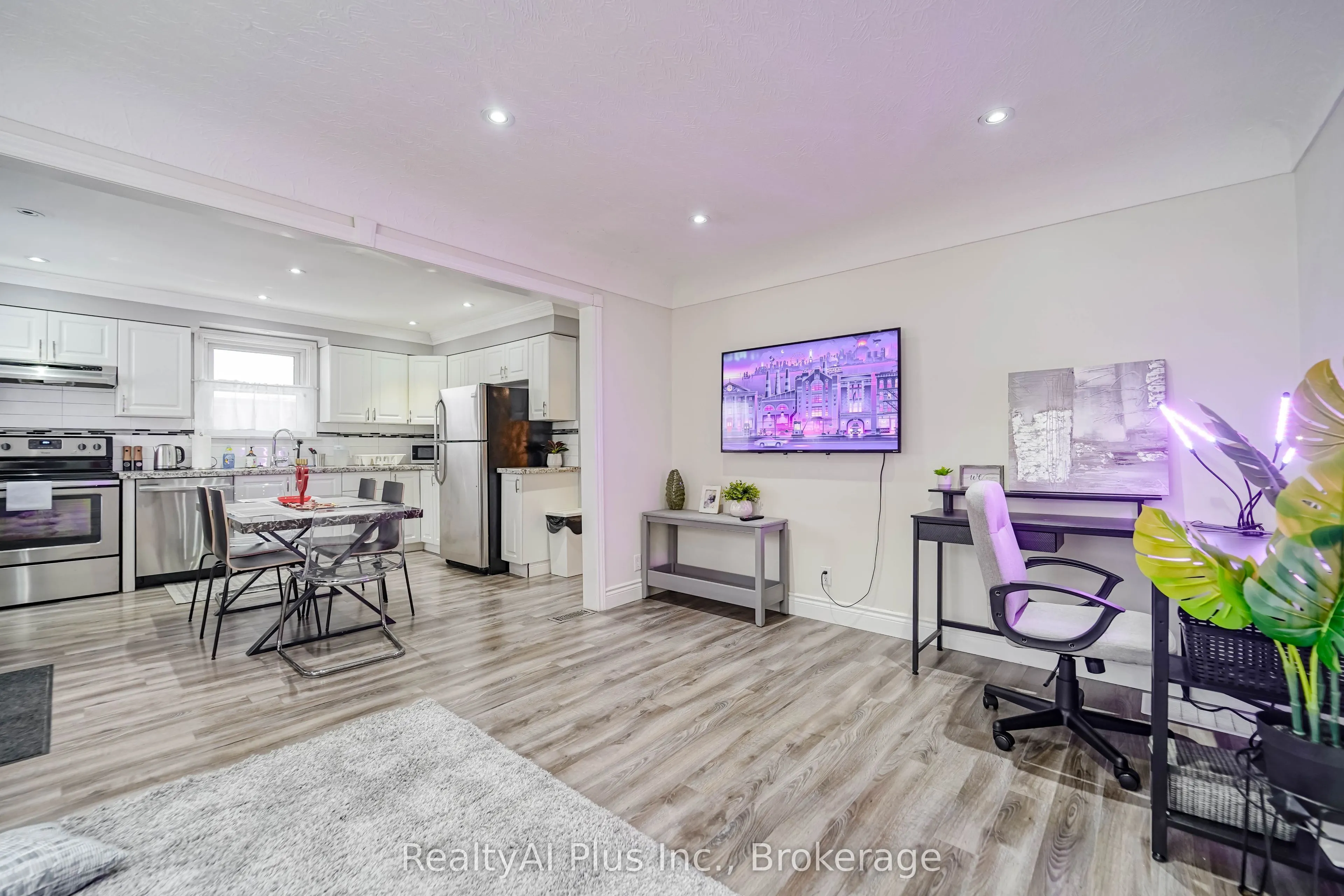 137 Banting Avenue