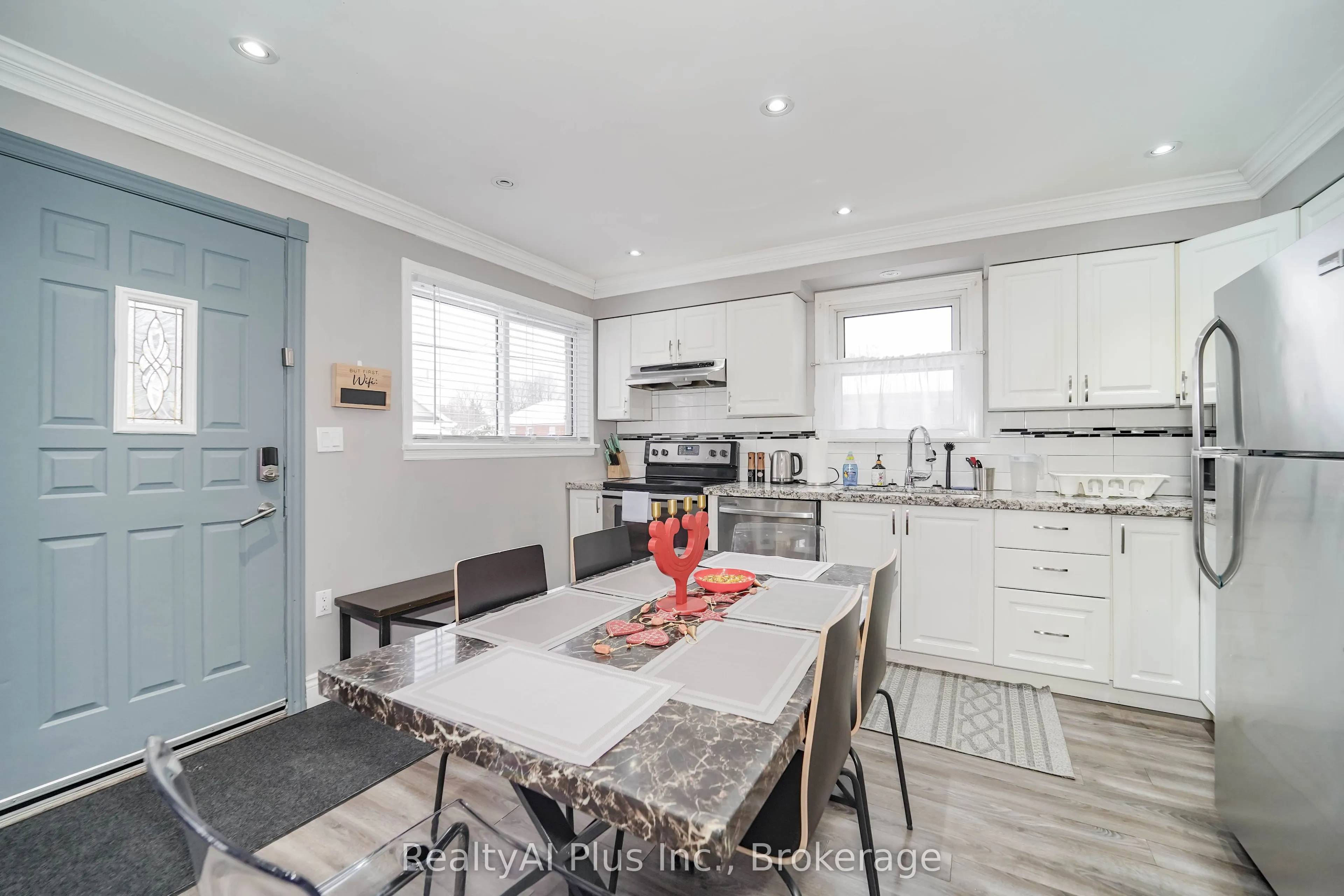 137 Banting Avenue