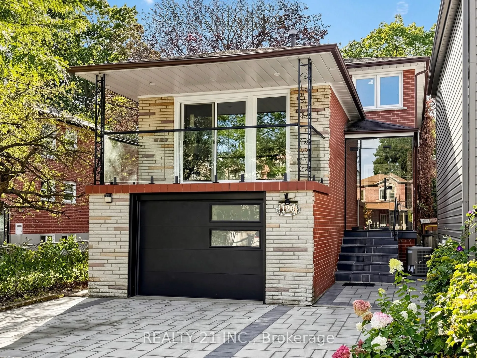 120 Queensbury Avenue