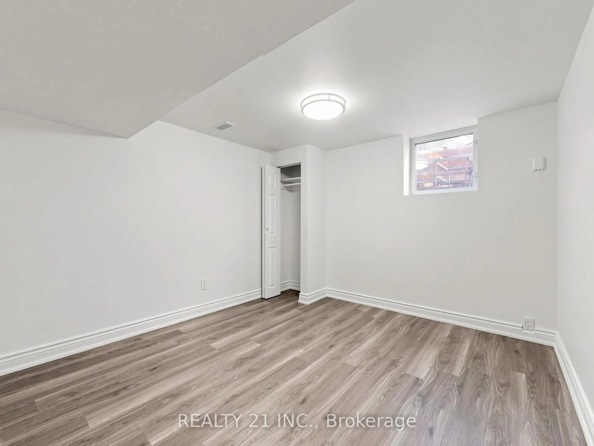 120 Queensbury Avenue