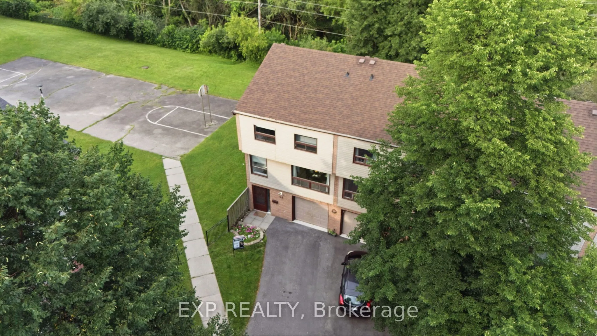 64 Parklane Circle #64