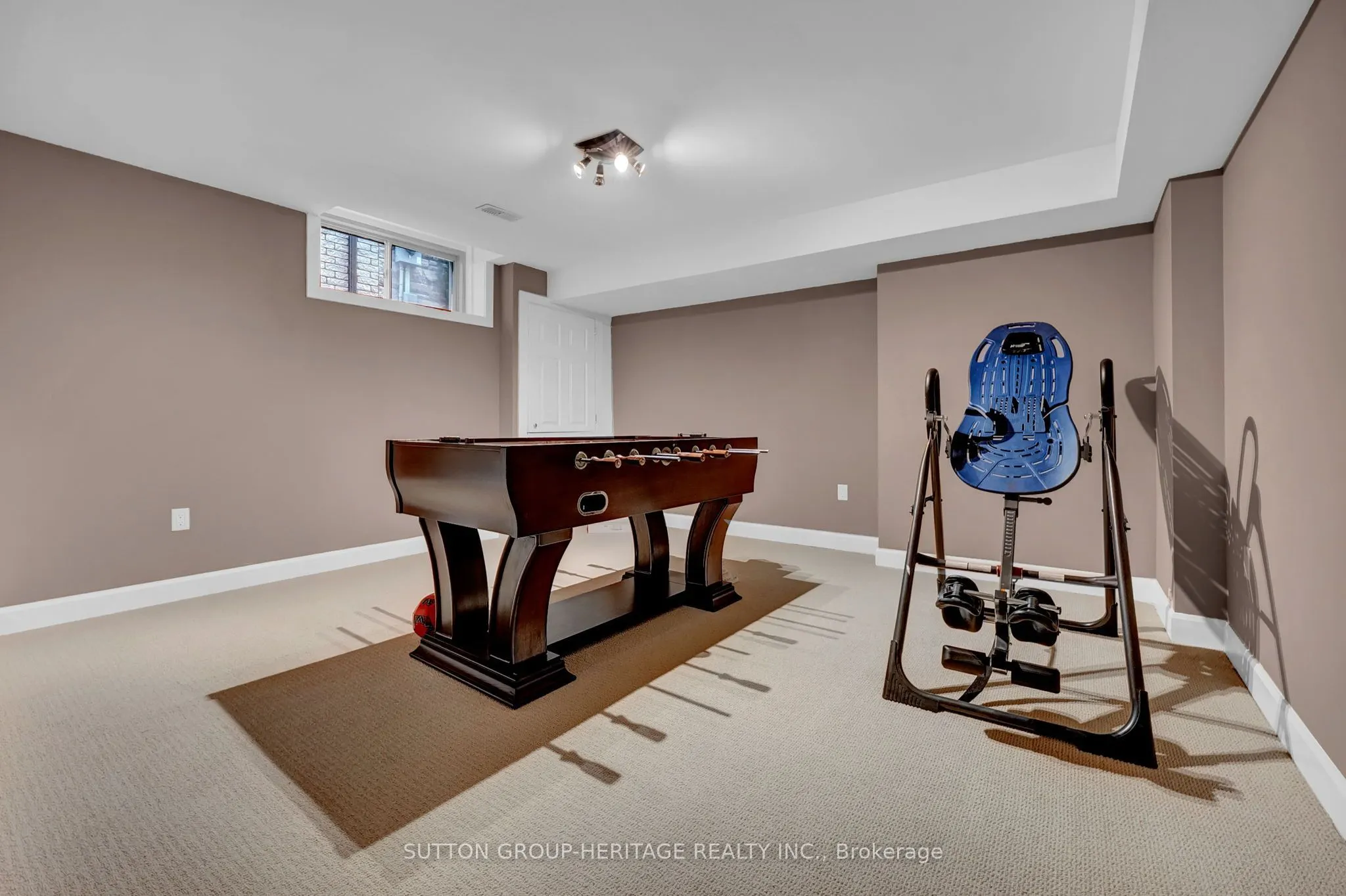 25 Charterhouse Drive