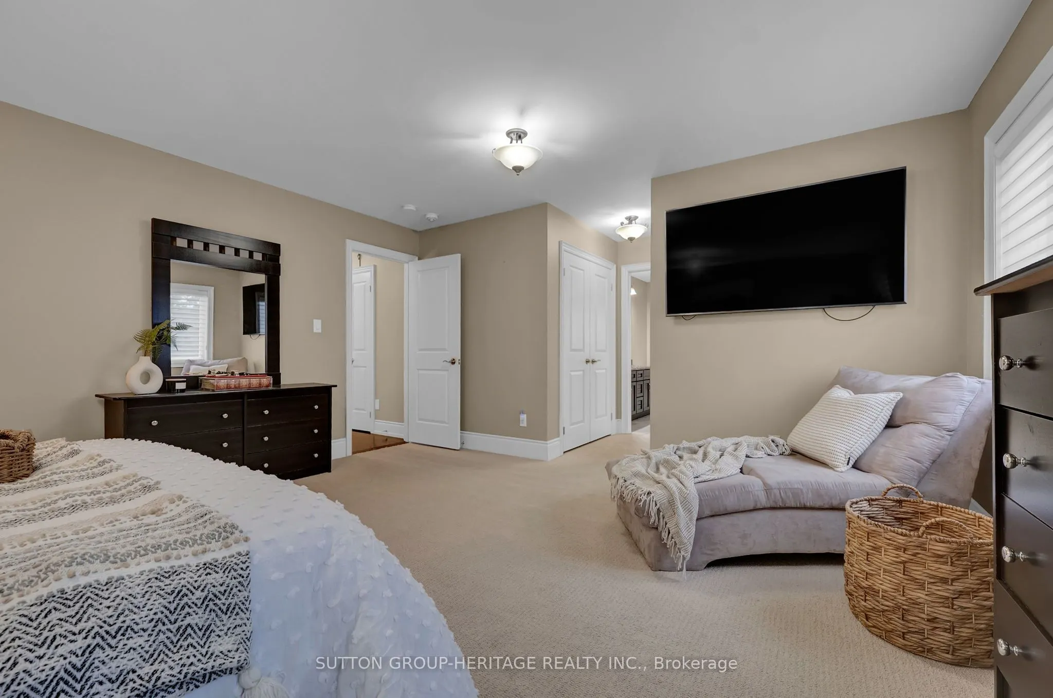 25 Charterhouse Drive