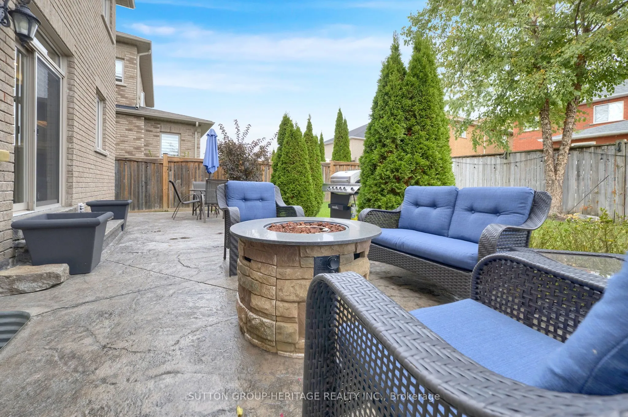 25 Charterhouse Drive