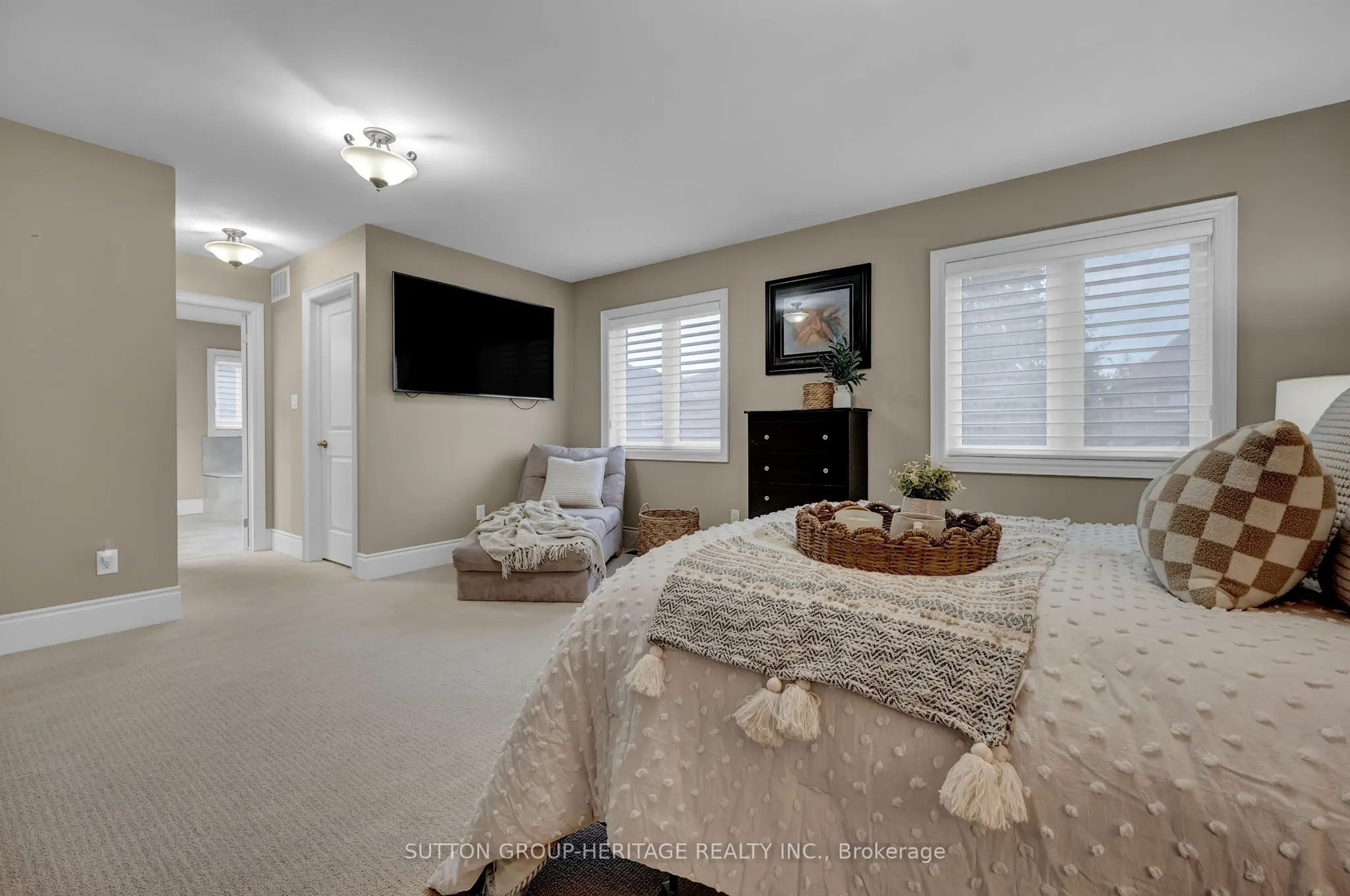 25 Charterhouse Drive