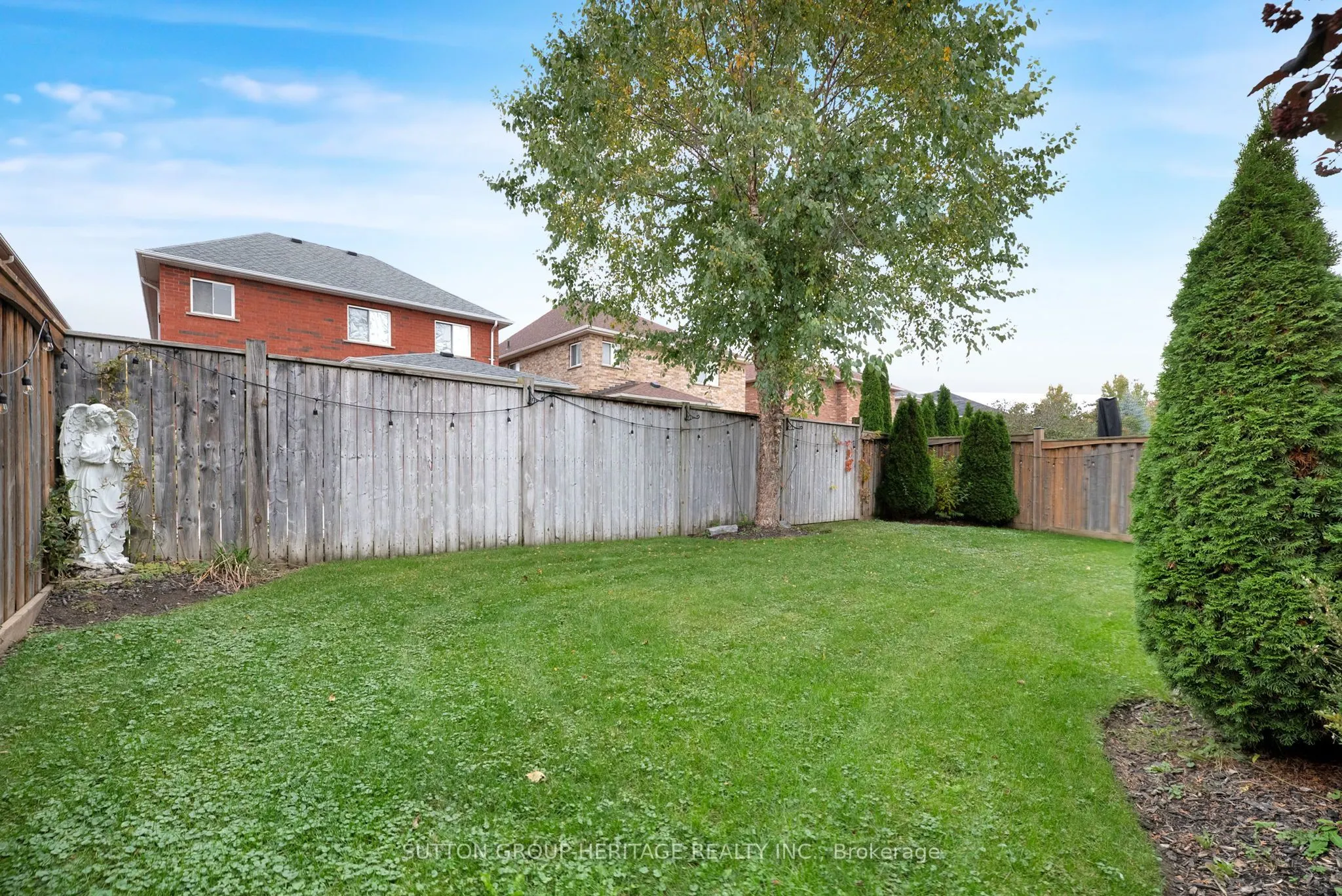 25 Charterhouse Drive