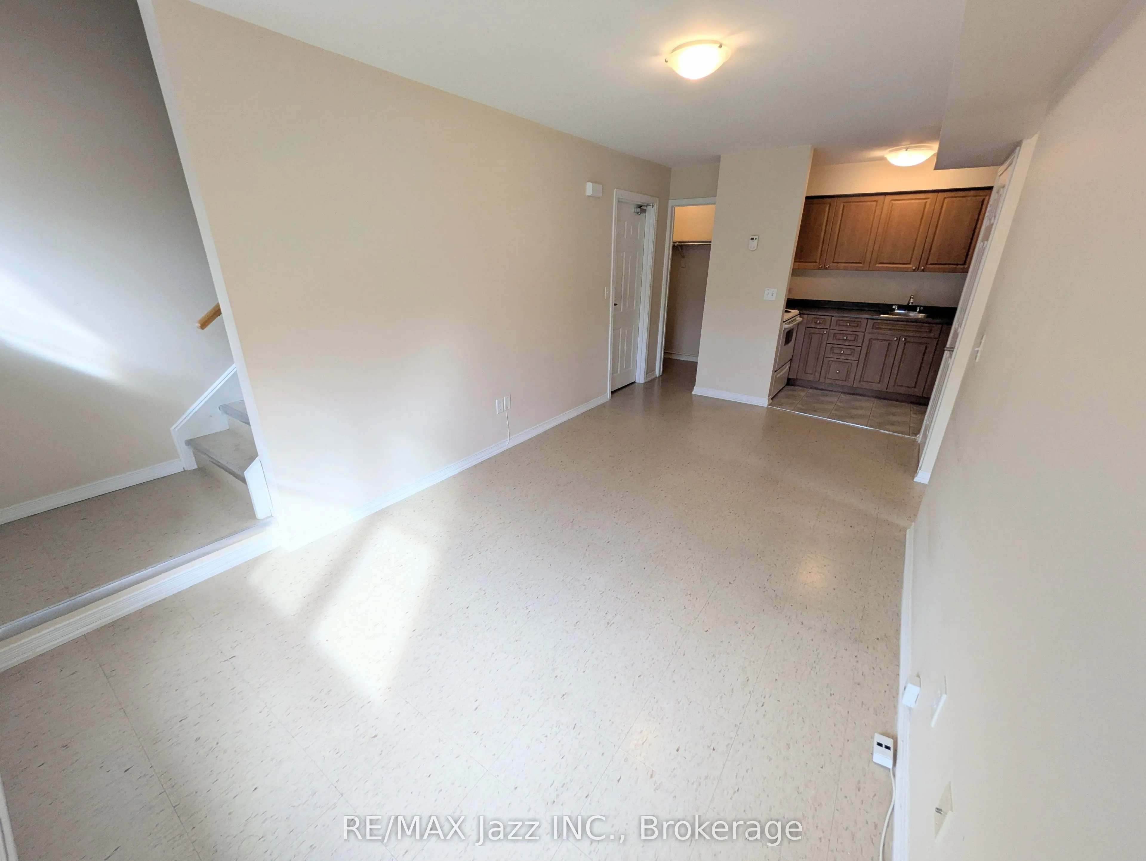 760 King Street E #203