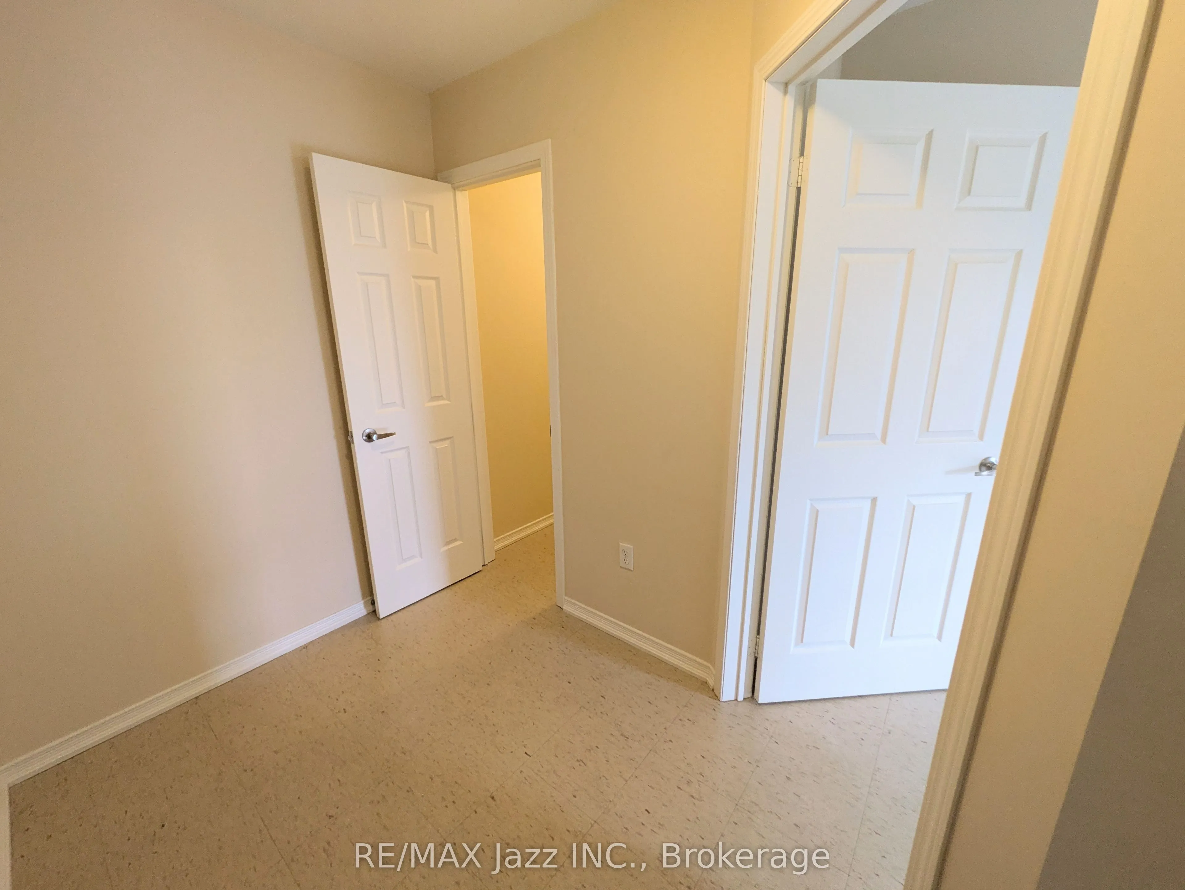 760 King Street E #203
