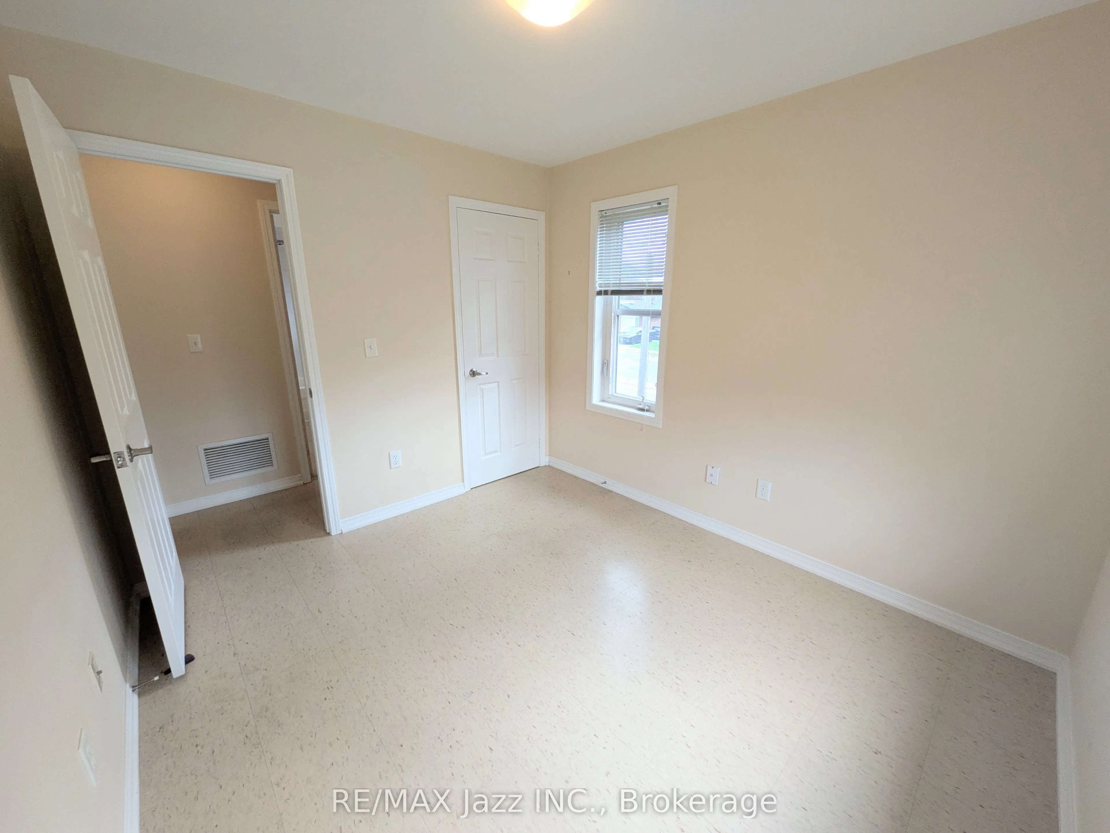 760 King Street E #203