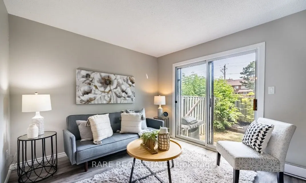 221 Ormond Drive #18