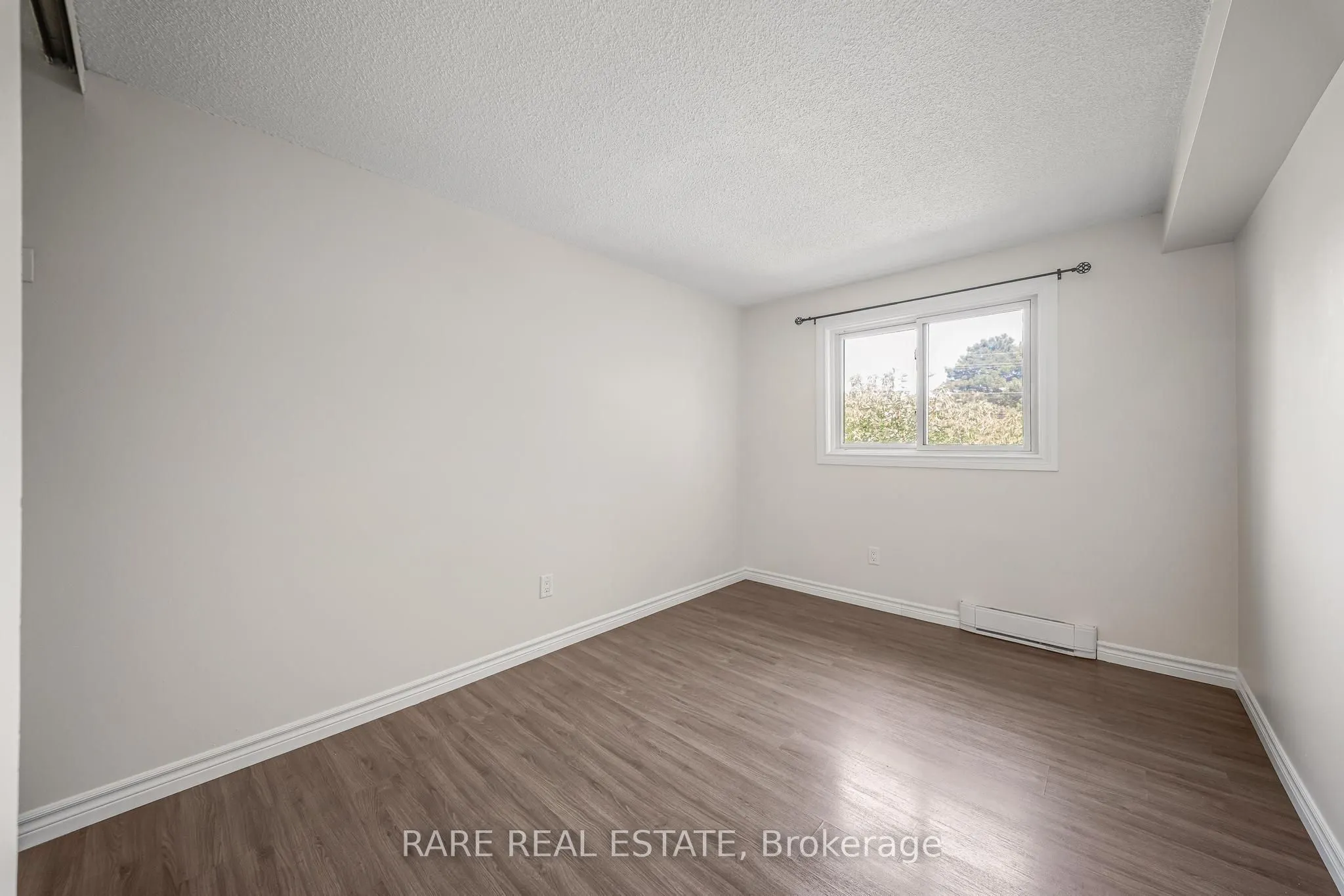 221 Ormond Drive #18