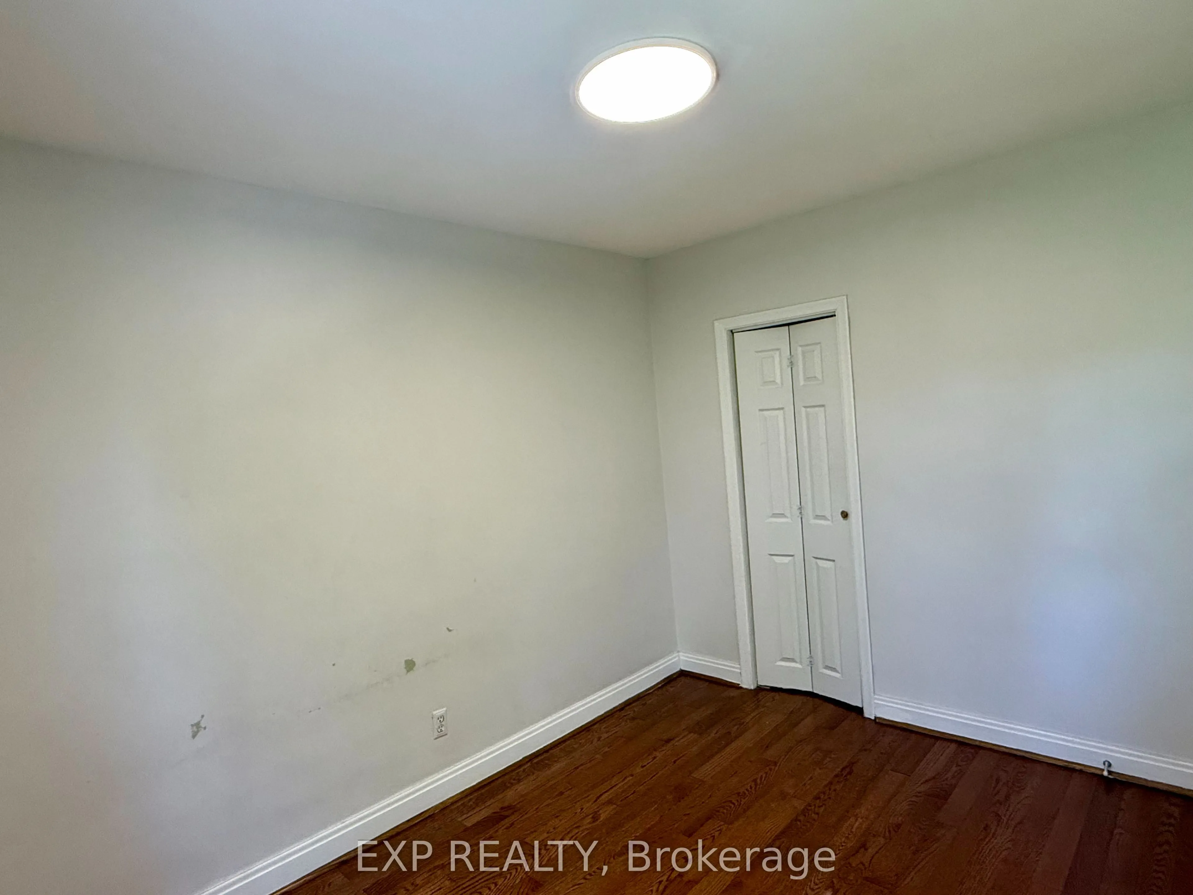 6 Mid Pines Road #Upper