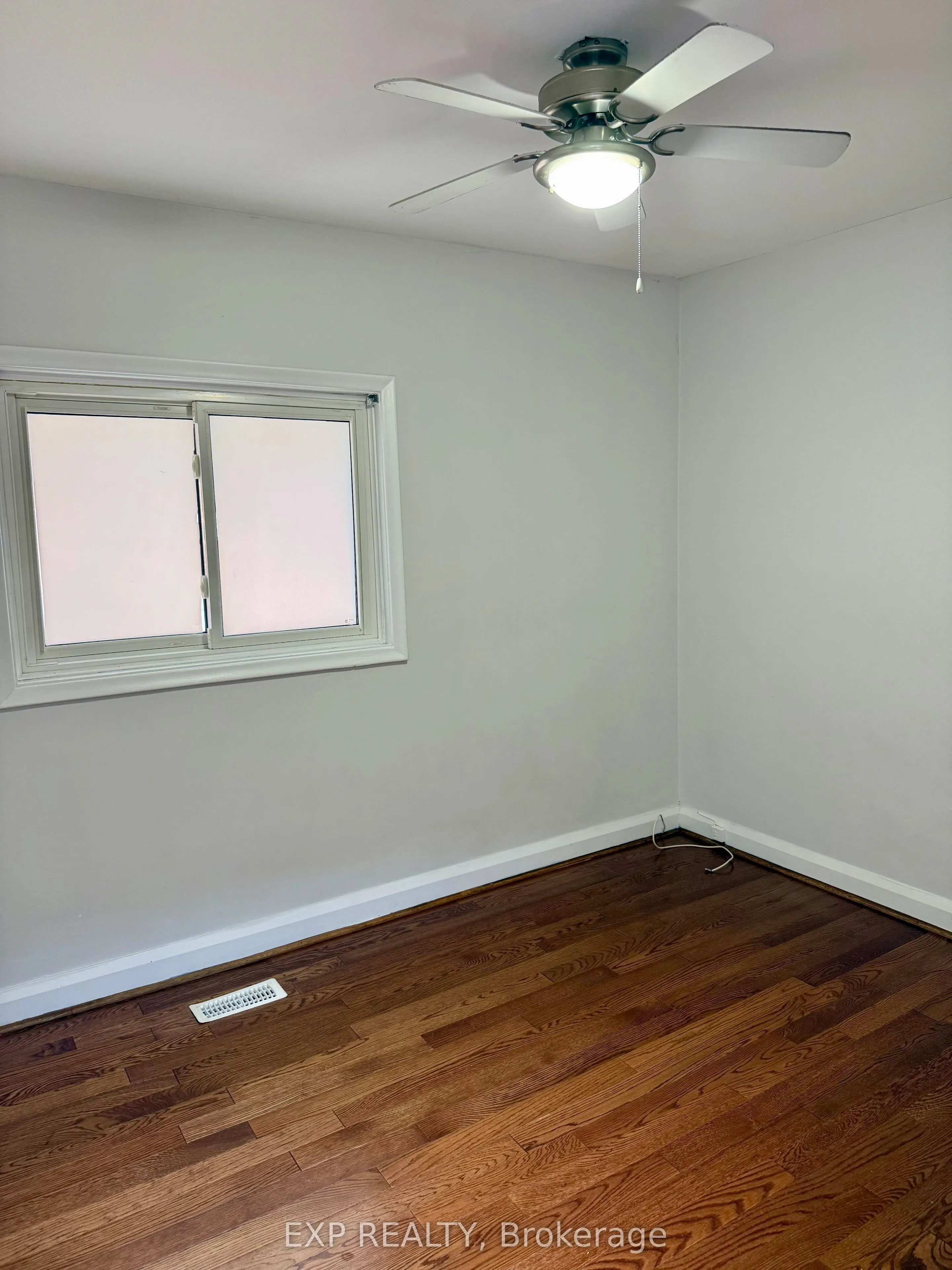 6 Mid Pines Road #Upper
