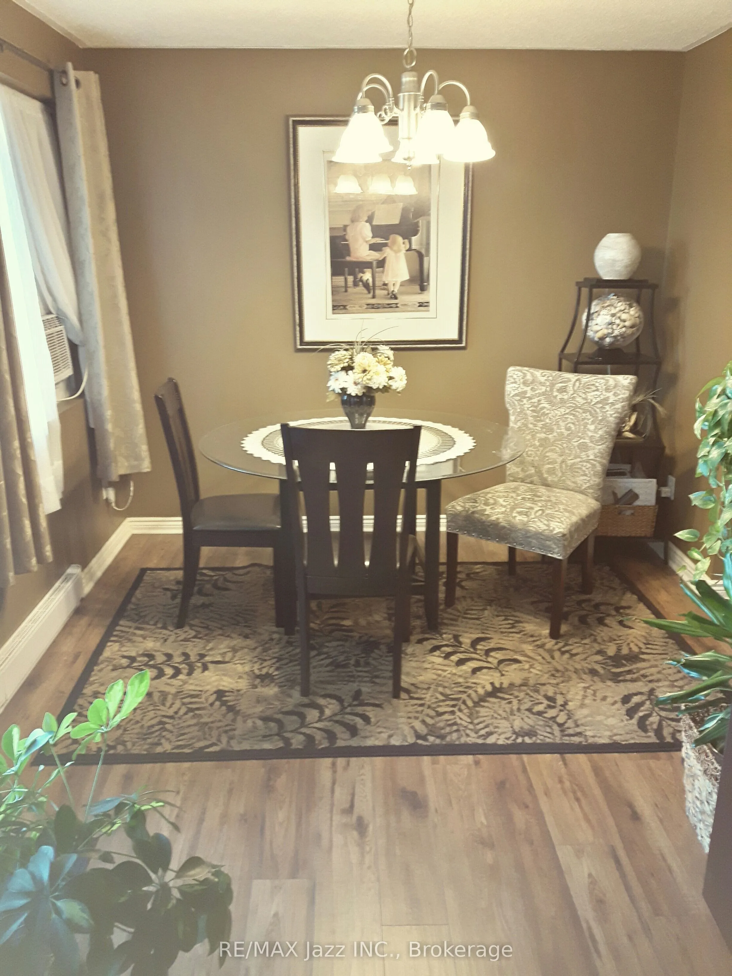 131 Taunton Road E #304